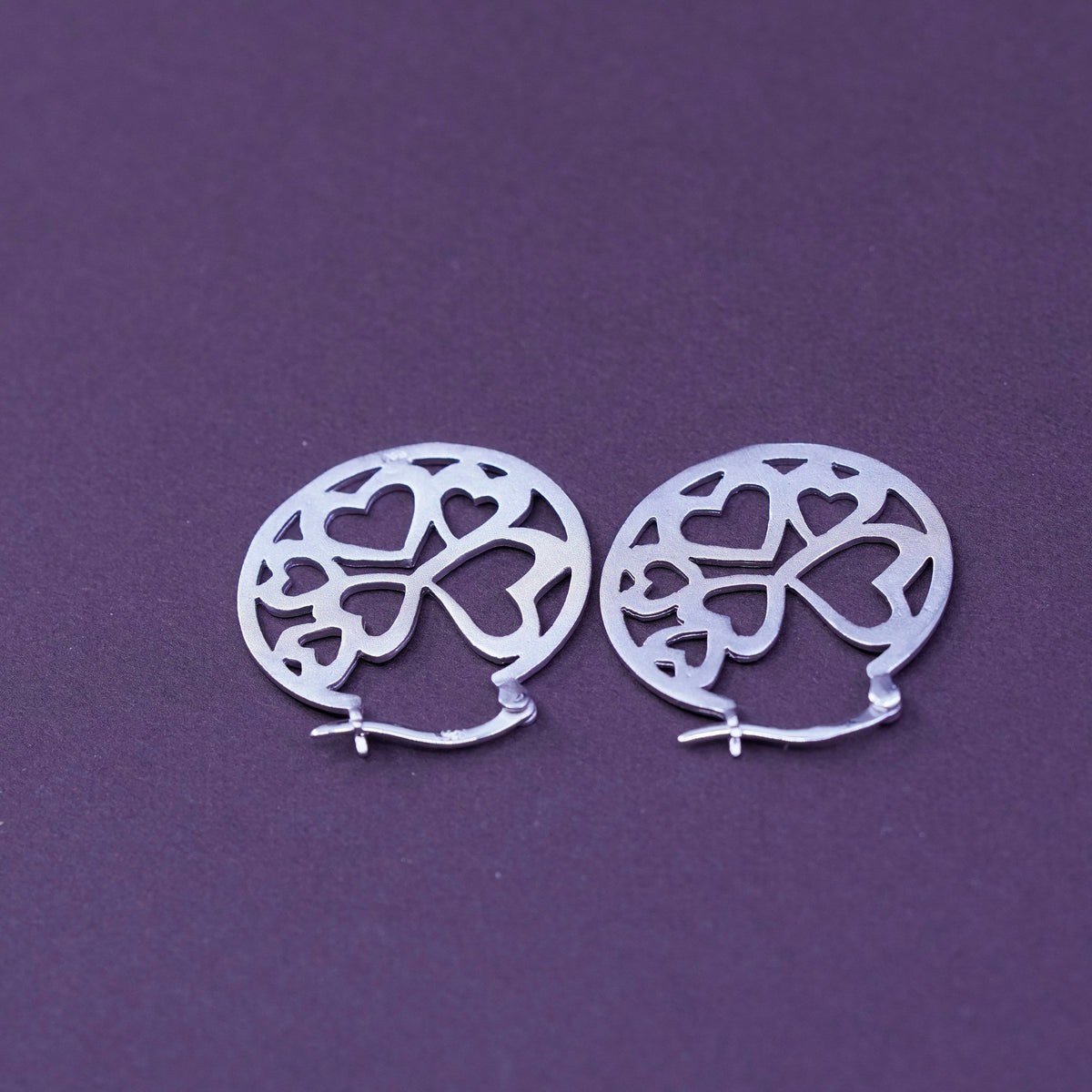 1”, Sterling silver flatten matted filigree heart hoop earrings, 925 huggie