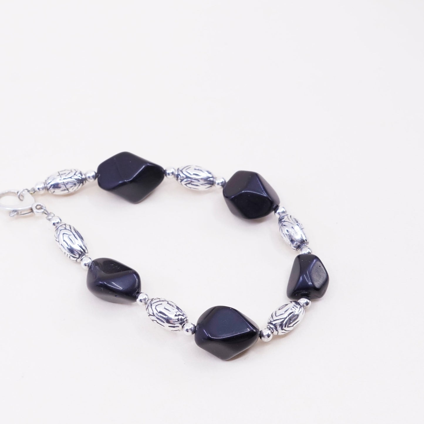 7.75”, Vintage mexico Sterling 925 silver bracelet with onyx nuggets