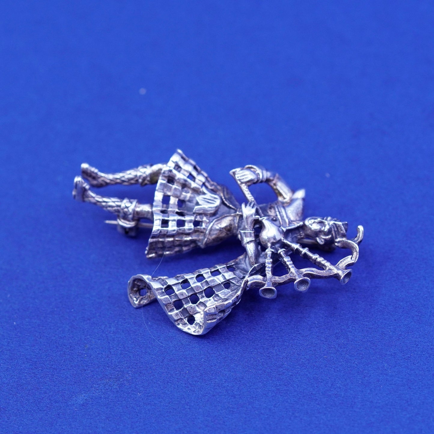 Vintage Sterling silver handmade brooch, 925 Scottish traditional bagpipe pin