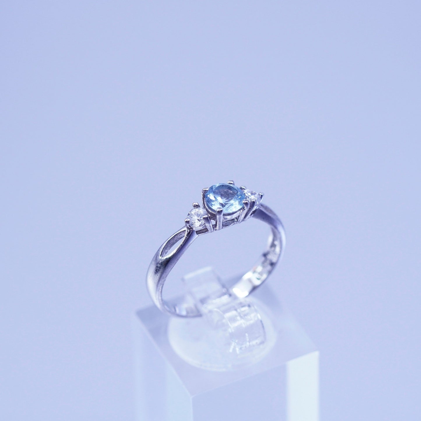 Size 8.25, vintage Sterling 925 silver handmade ring with topaz
