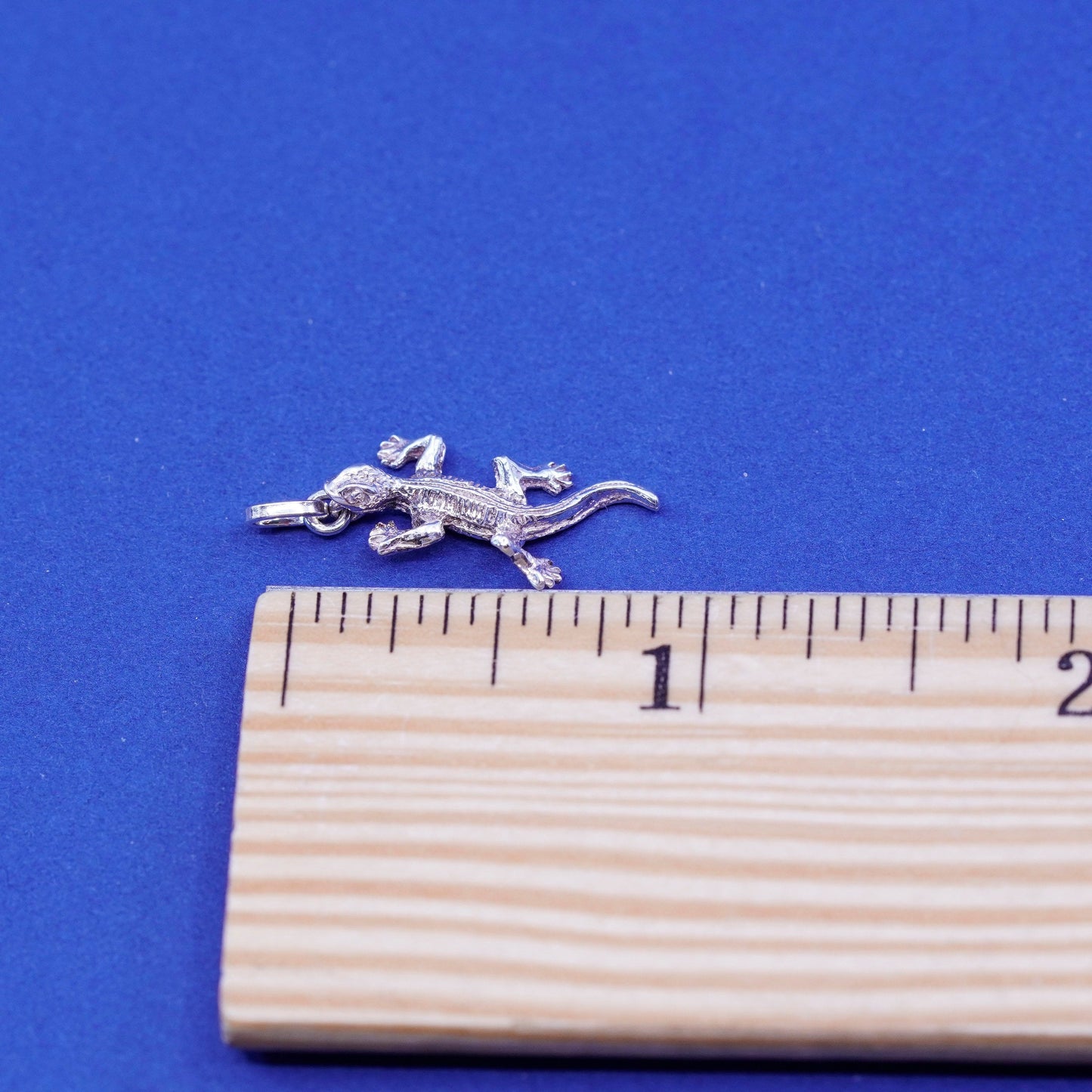 Vintage Sterling silver handmade pendant, 925 lizard charm