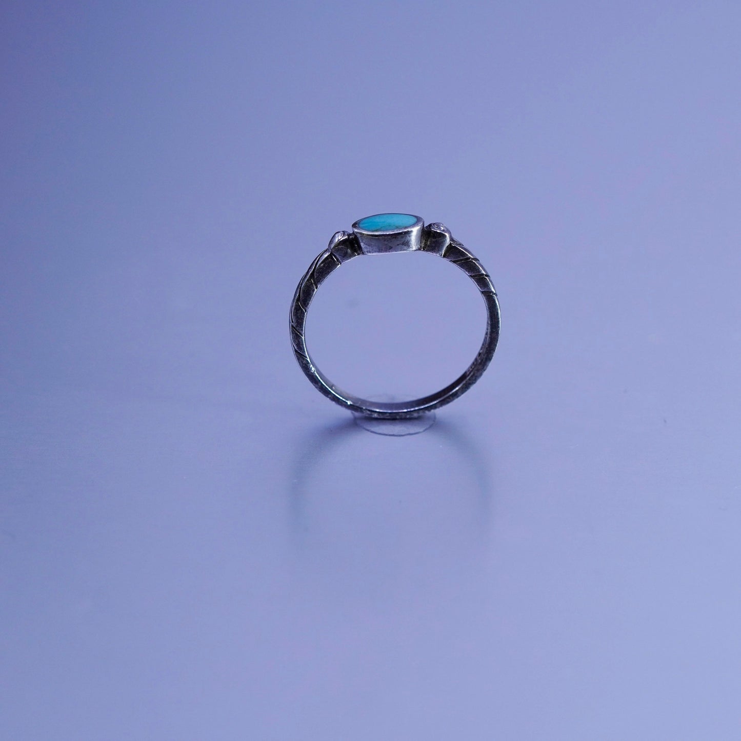 Size 8, Native American navajo Sterling 925 silver stackable ring turquoise