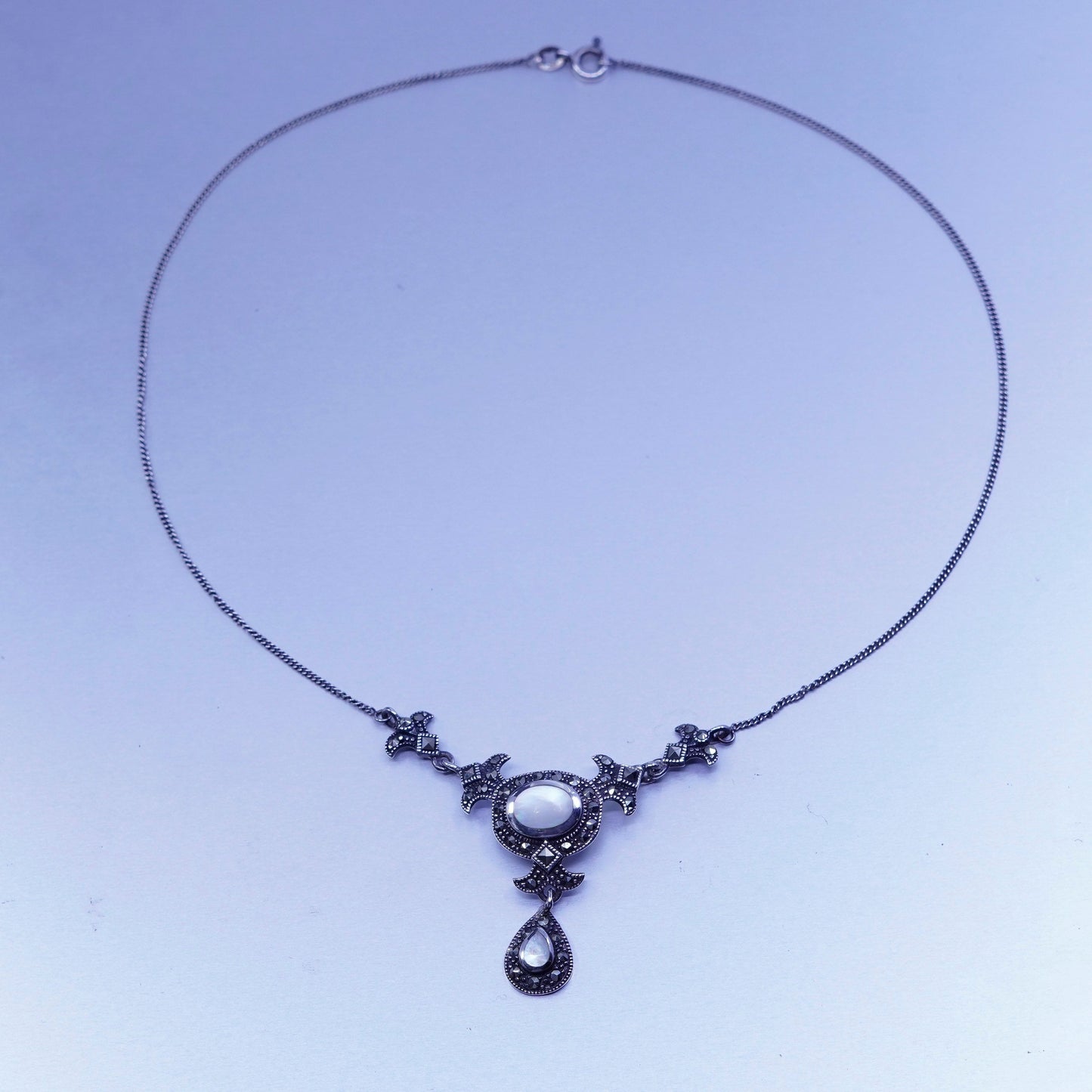 16”, Sterling 925 silver flatten curb necklace MOP marcasite teardrop pendant