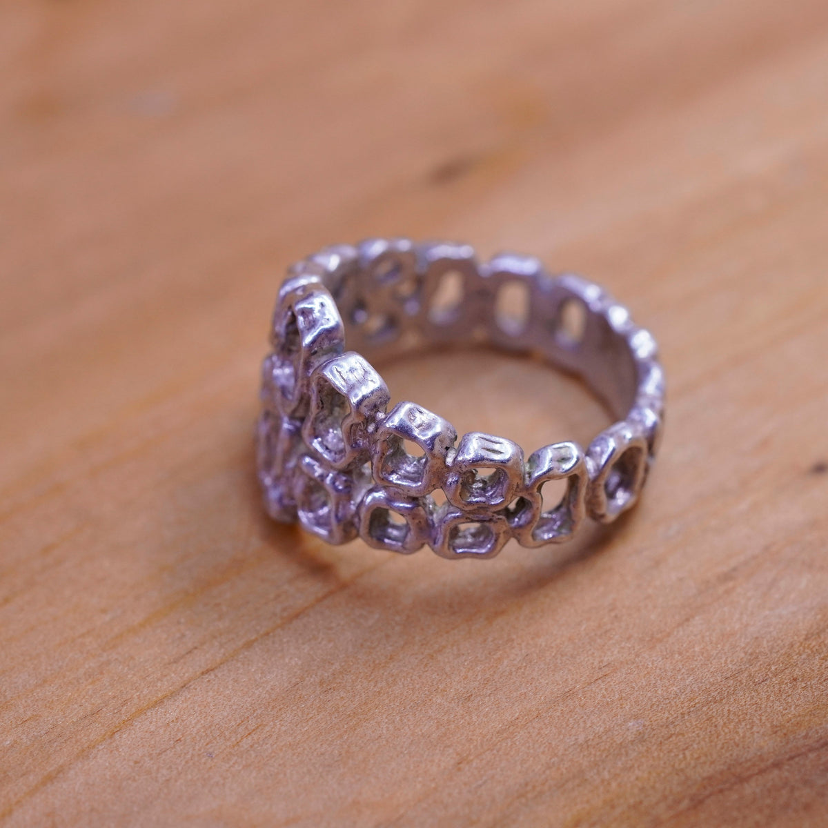 Size 7.25, Sterling silver handmade ring, southwestern style, 925 circle band
