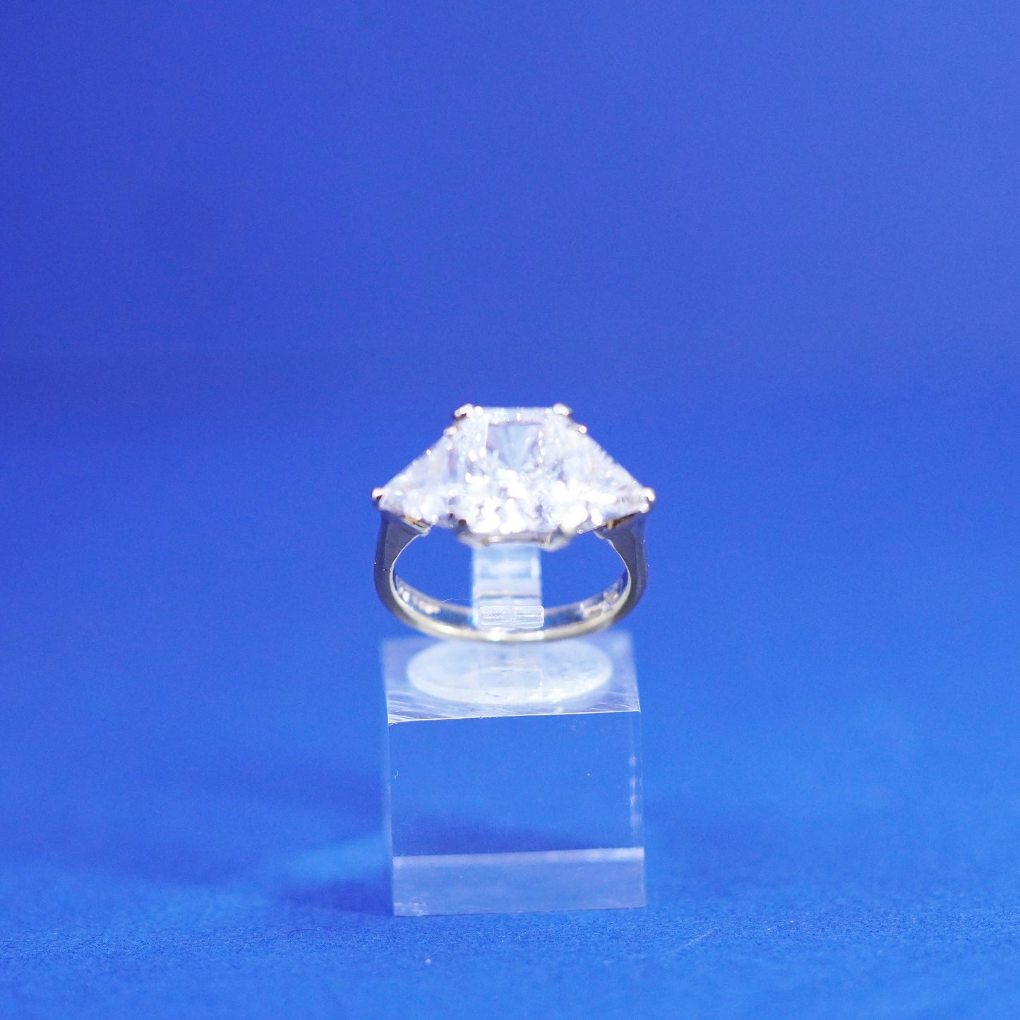 Size 7.25, Vintage Sterling silver vermeil gold over 925 ring with crystal