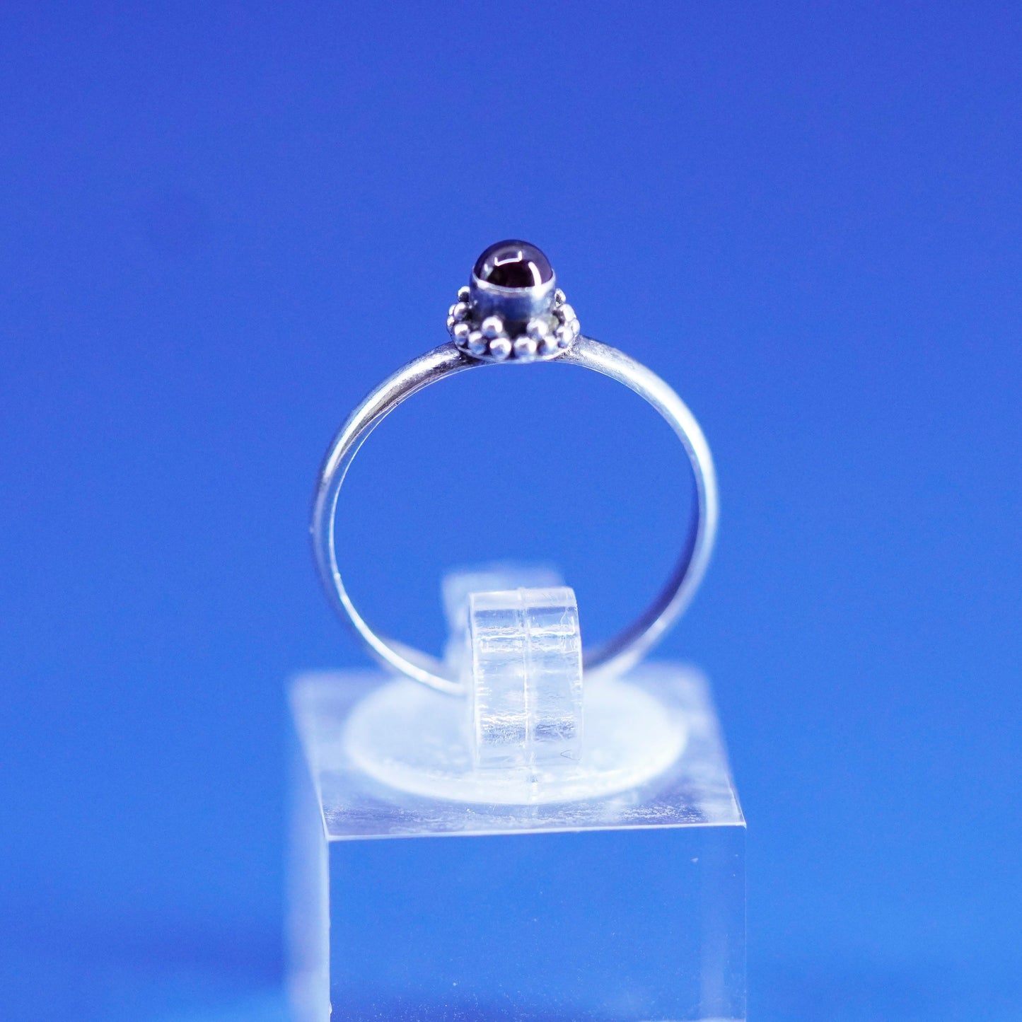 Size 6, vintage Sterling 925 silver handmade ring with garnet