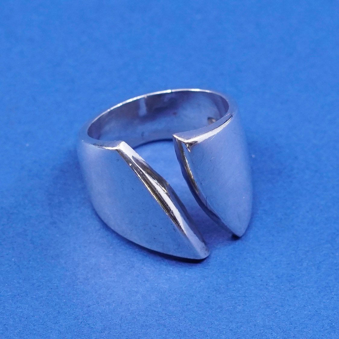 Size 7, vtg Sterling silver handmade ring, modern minimalist 925 band