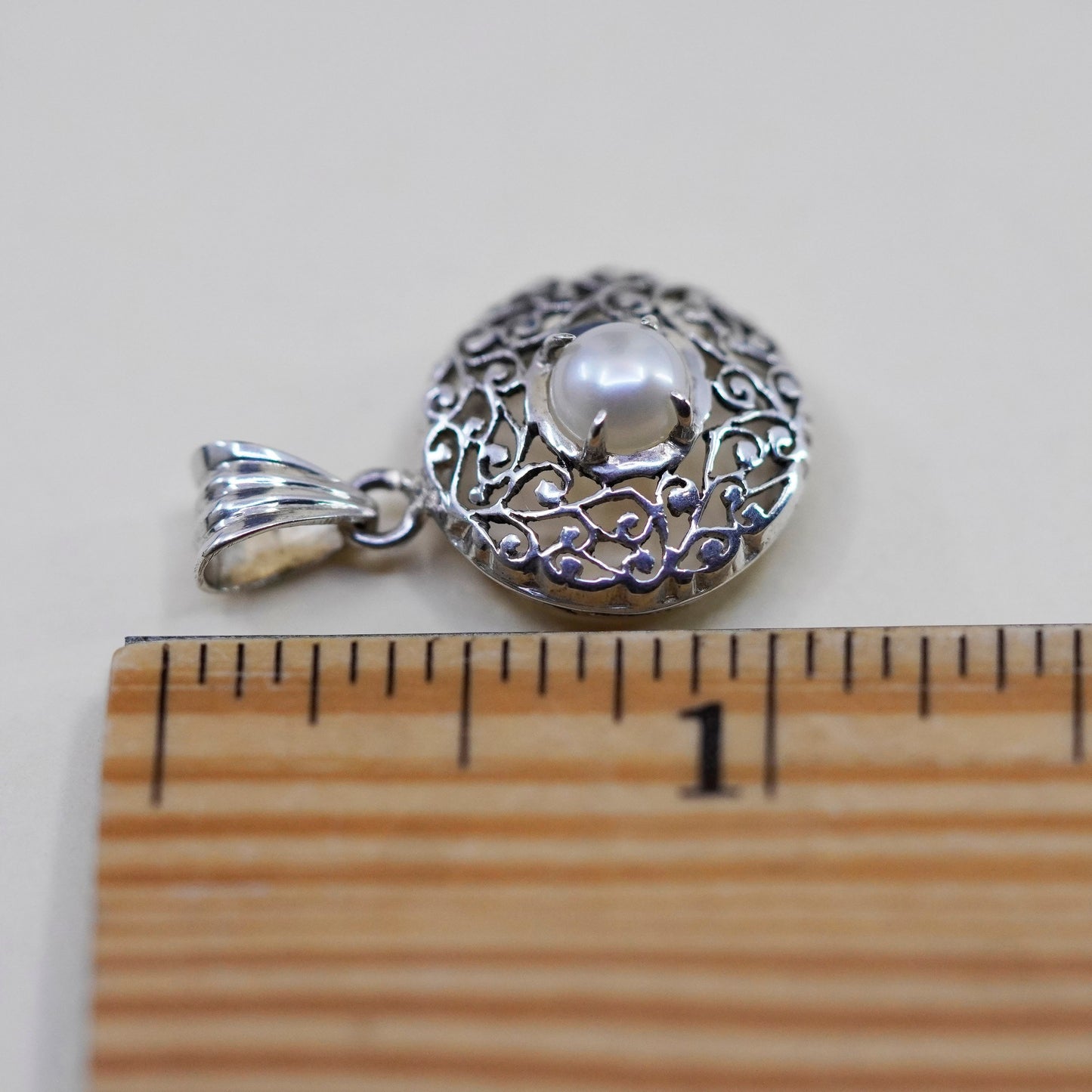 Vintage handmade sterling 925 silver filigree pendant with pearl