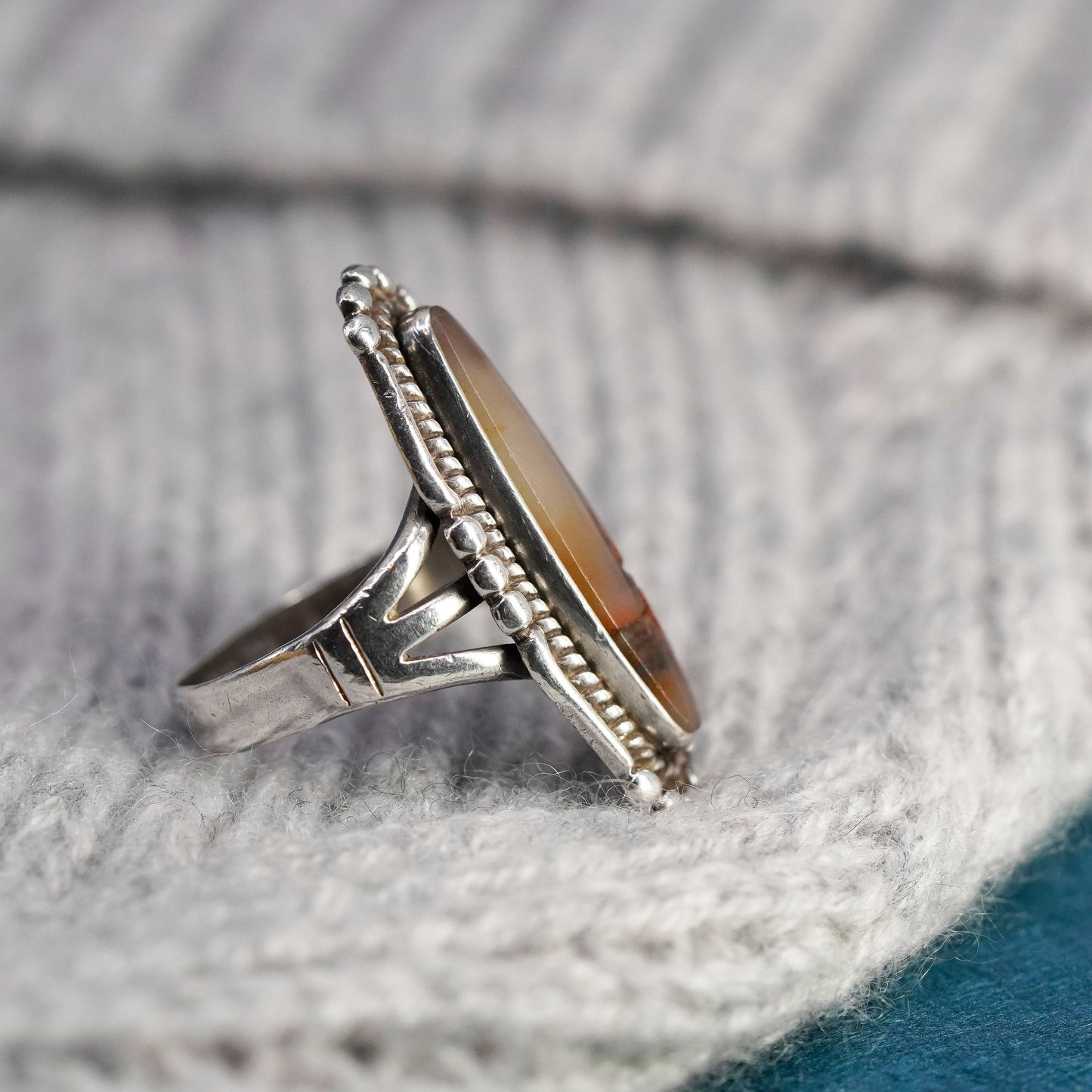 Size 7.25, vintage Sterling 925 silver handmade ring w/ lace agate beads Around