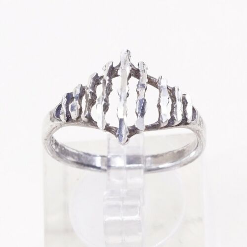 Size 8, Vtg Sterling Silver Handmade Ring, 925 Silver Band W/ Filigree Lines