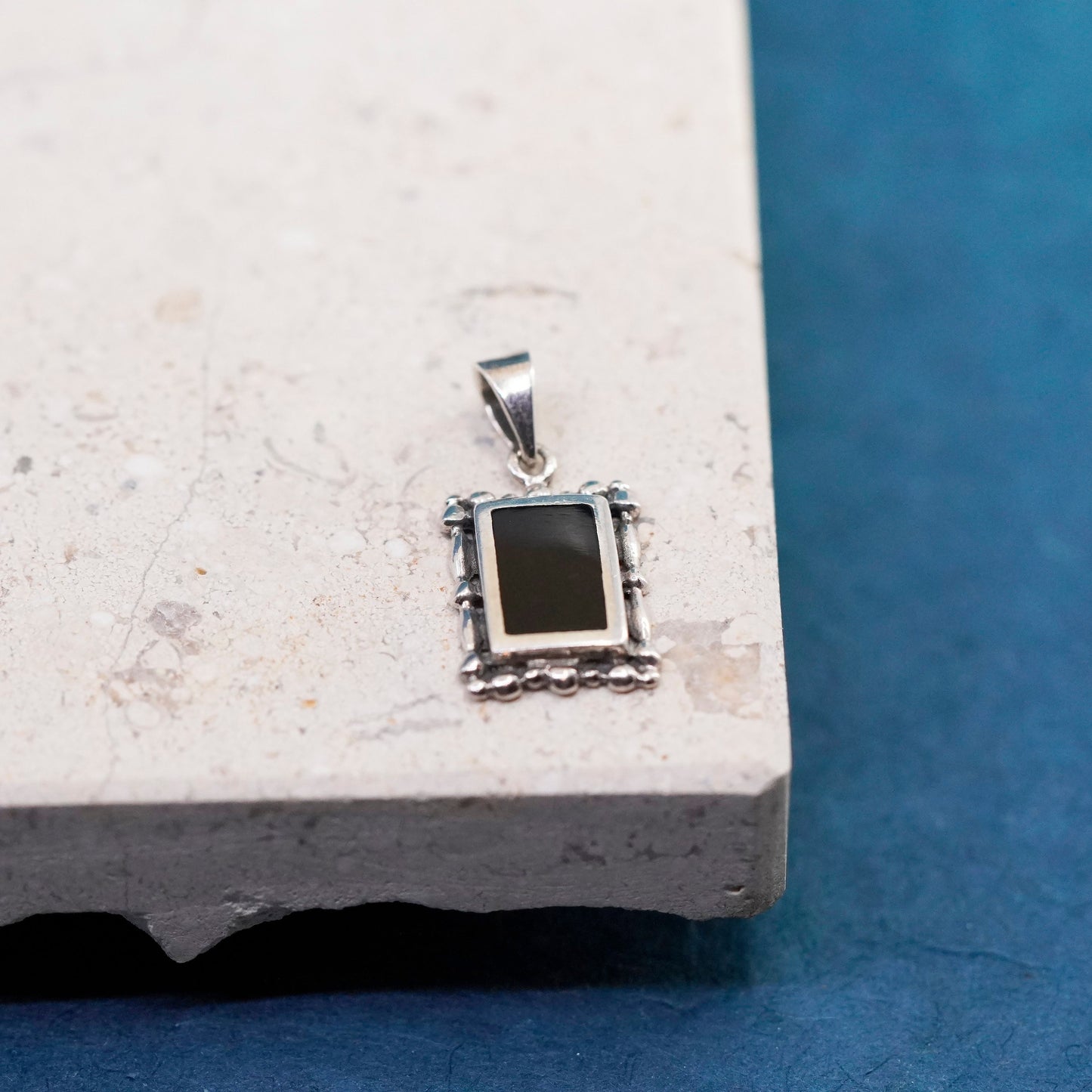 Vintage Sterling 925 silver handmade pendant with rectangular onyx