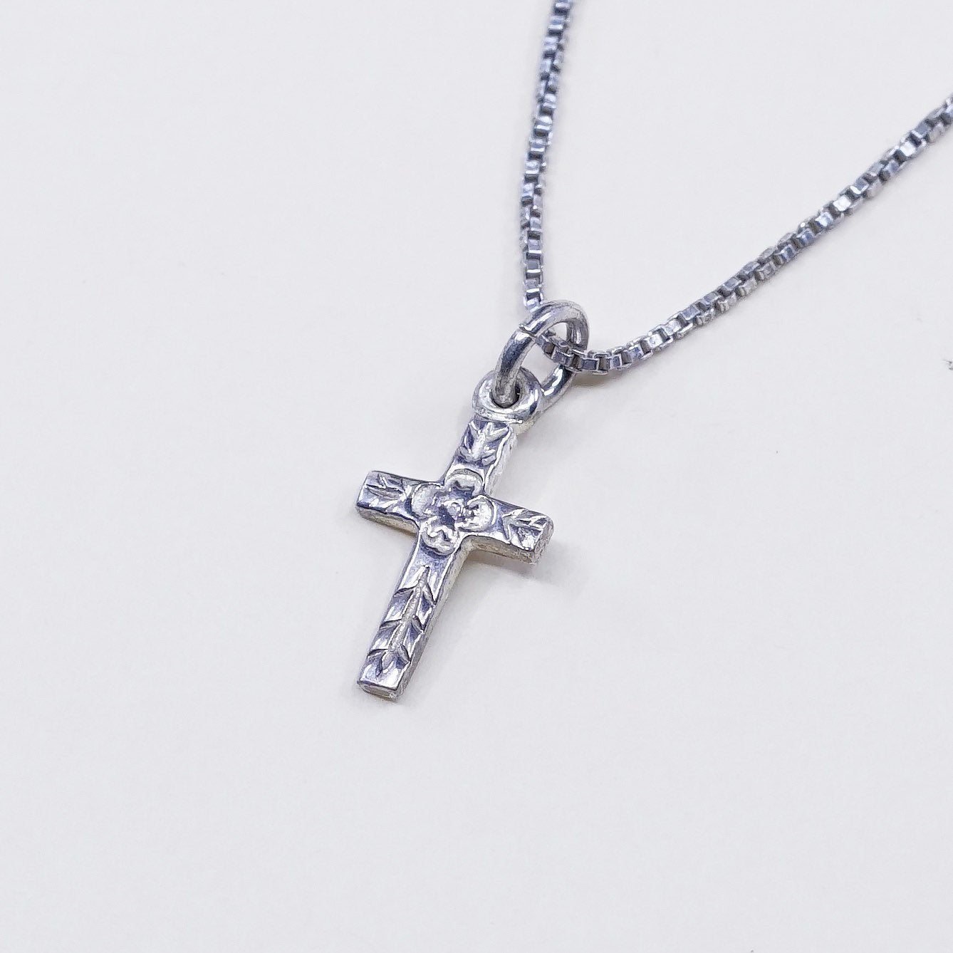 18”, 1mm, Vintage sterling silver box chain w/ cross pendant, necklace