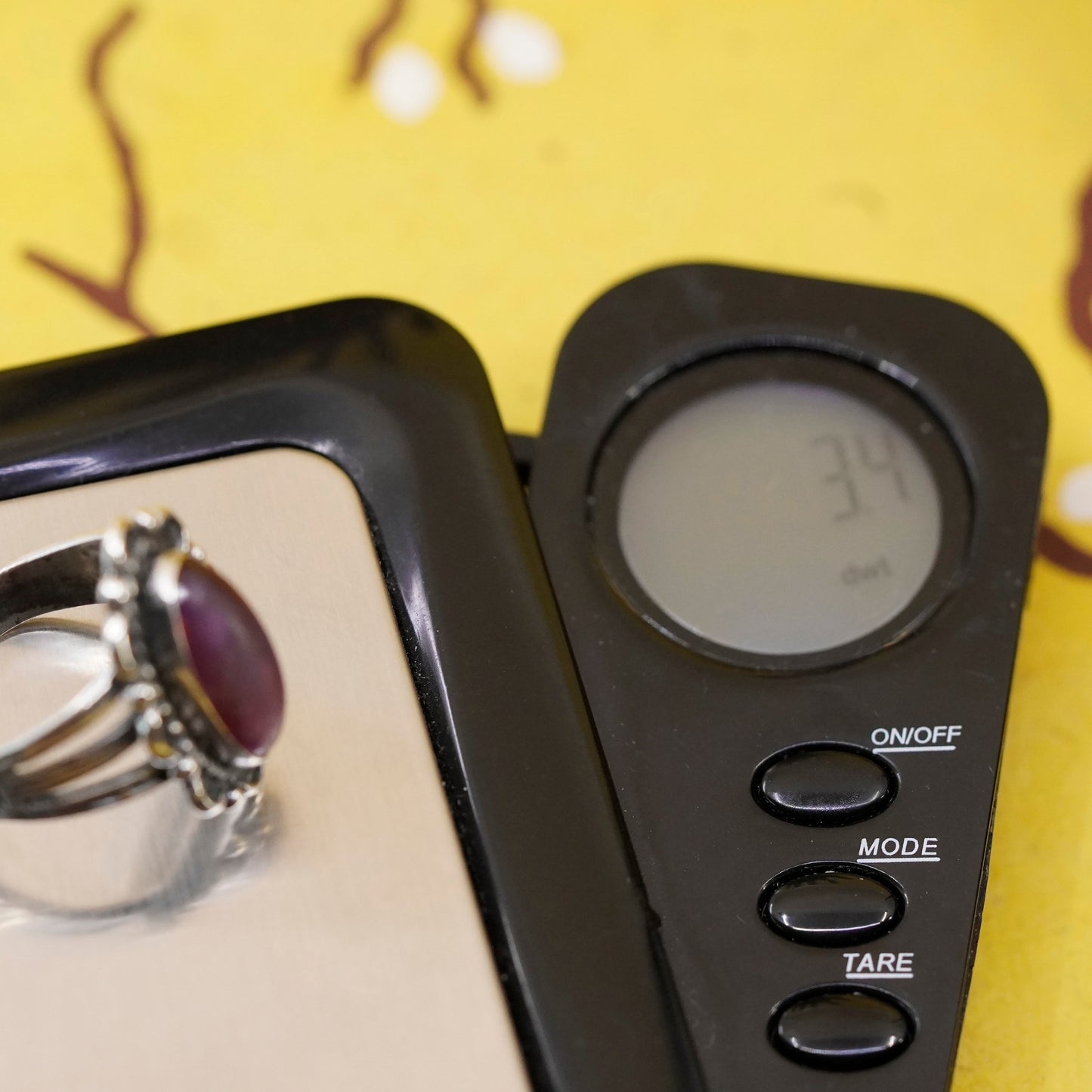 Size 5.5, Sterling 925 silver ring, Native American, Navajo dragon breath glass