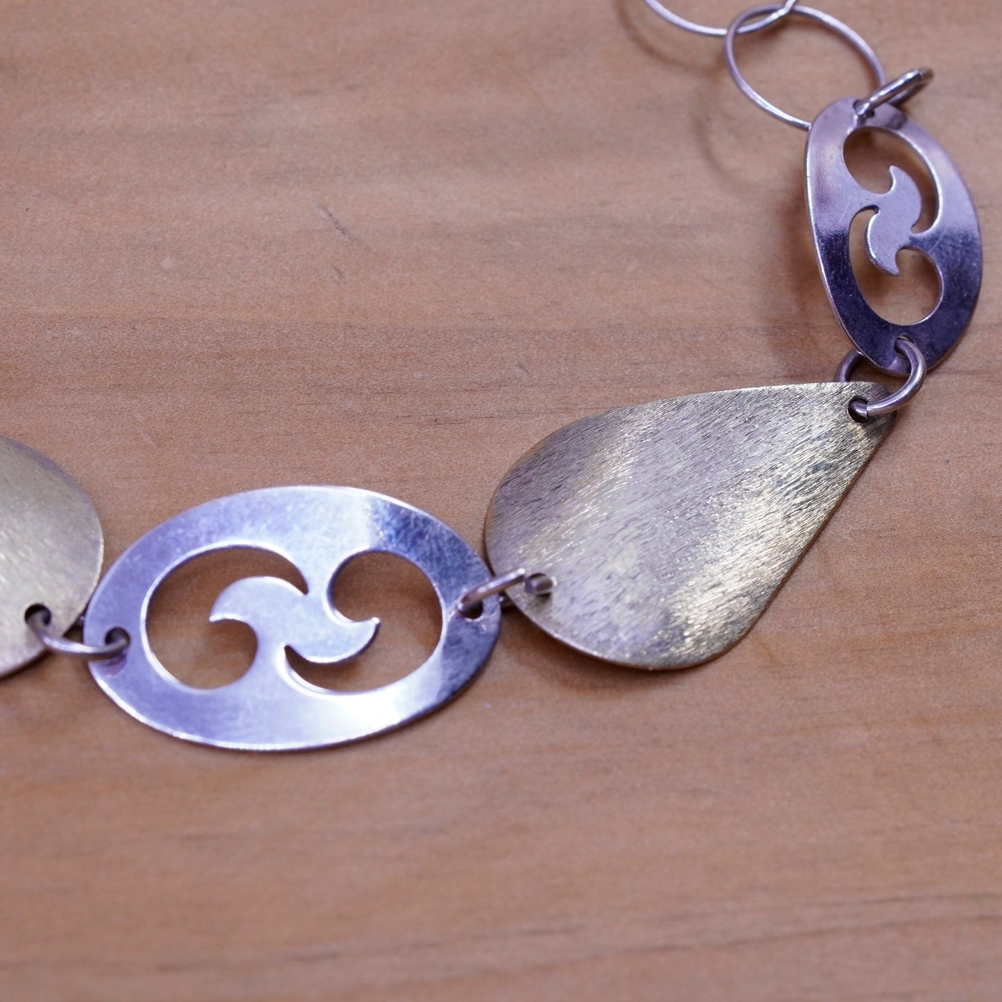 7.5”, vintage two tone Sterling silver handmade bracelet, 925 leafy chain