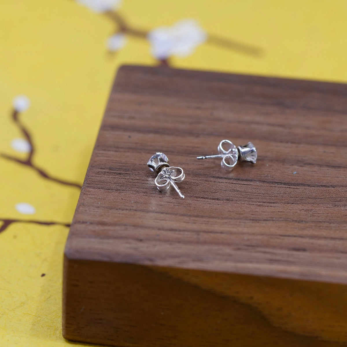 3mm, Vintage Sterling silver handmade earrings, 925 amethyst round studs