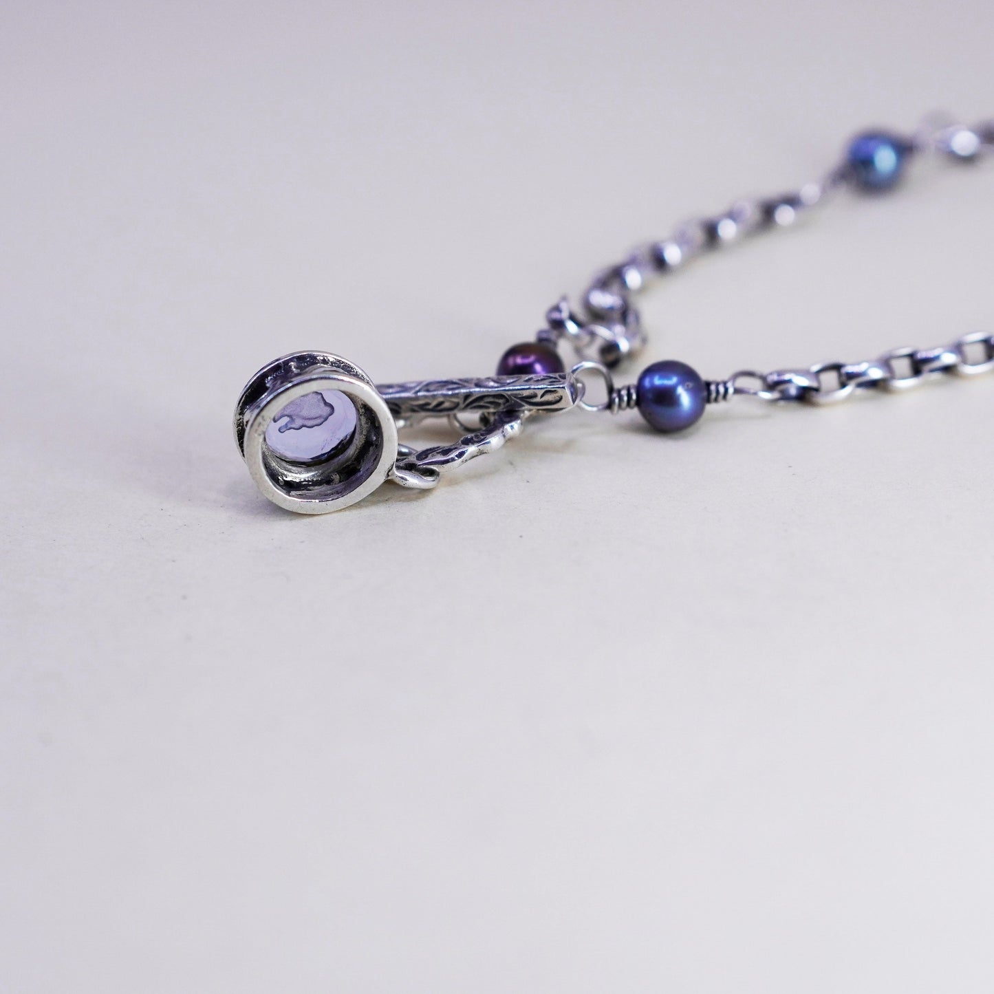 15”, handmade Sterling silver circle link chain with black pearl and amethyst