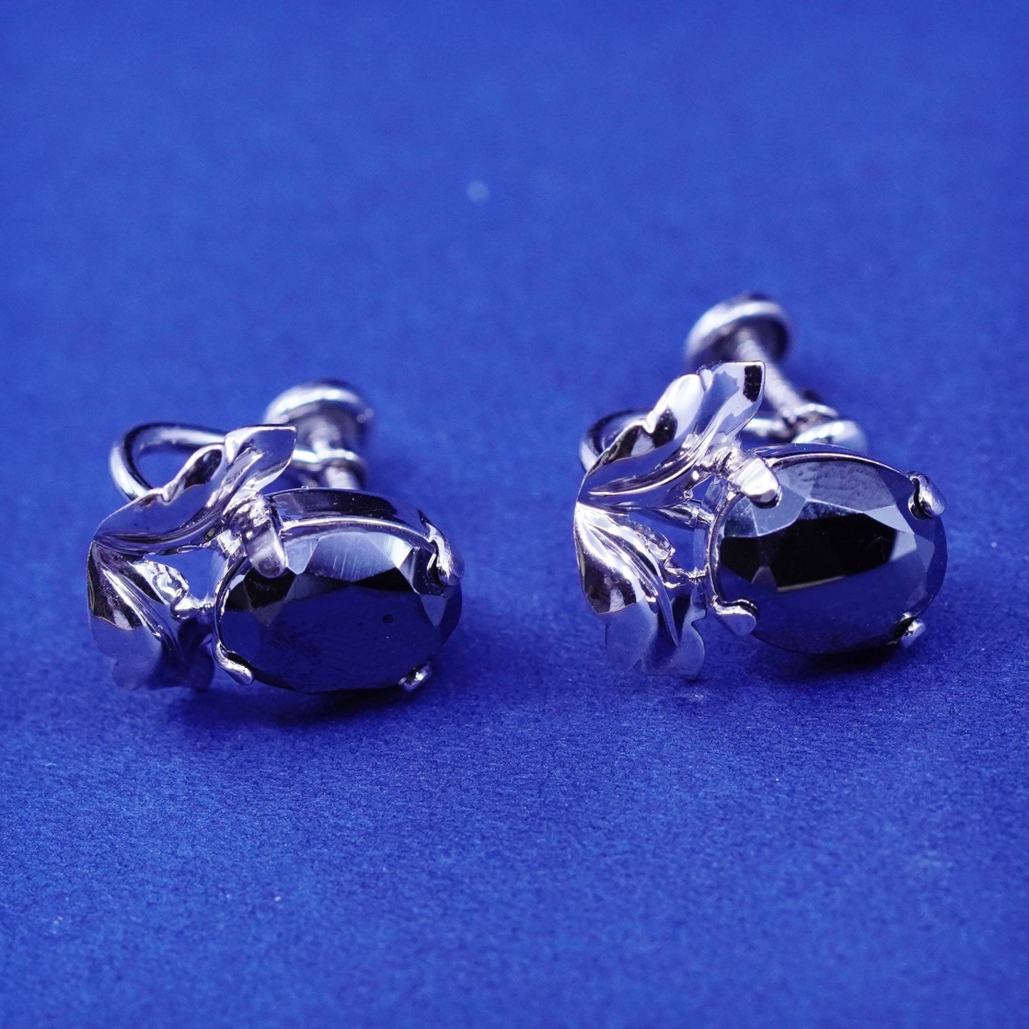 Vintage Art Deco Sterling 925 silver screw back earrings with hematite