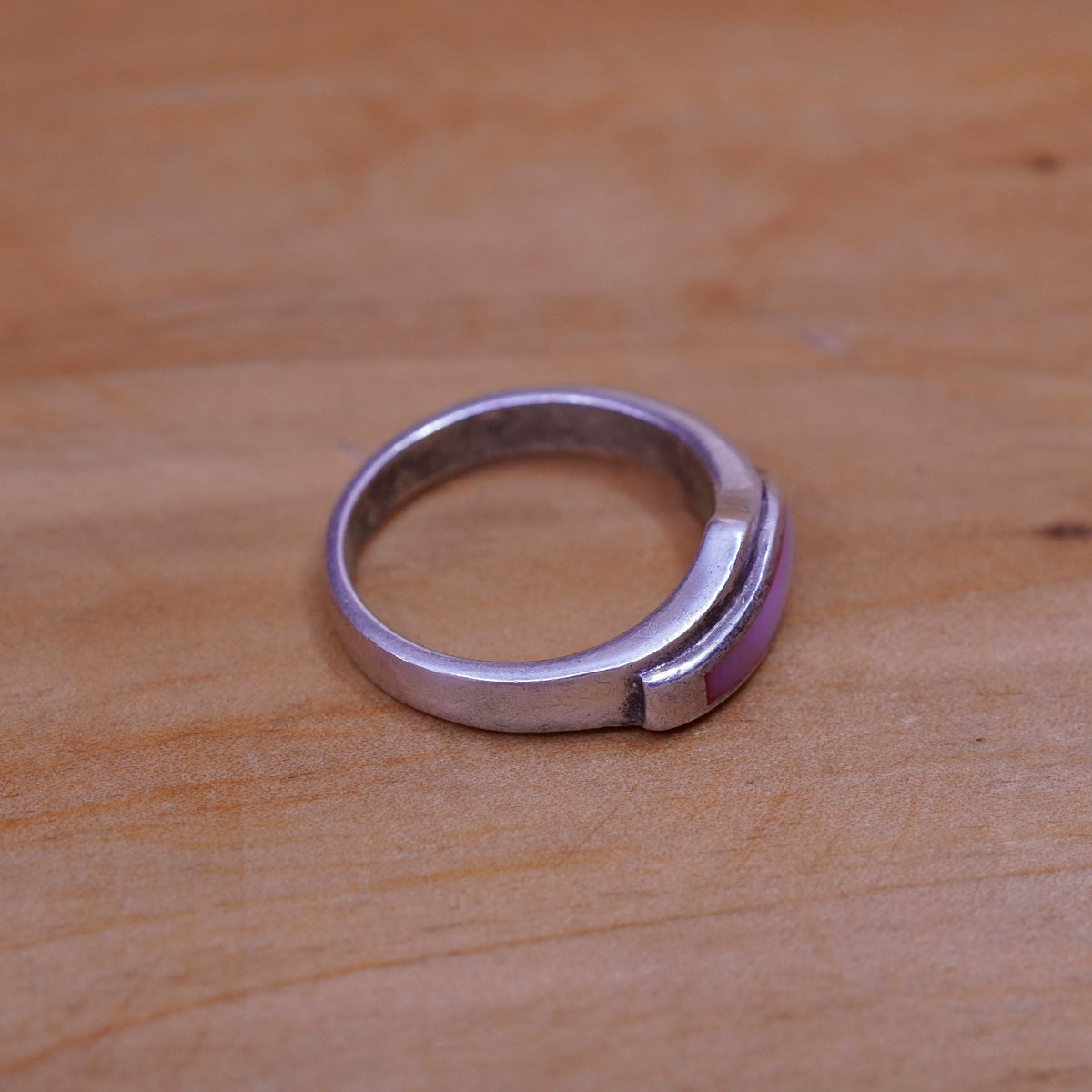 Size 8, vintage Sterling 925 silver handmade ring band w/ pink mother of pearl
