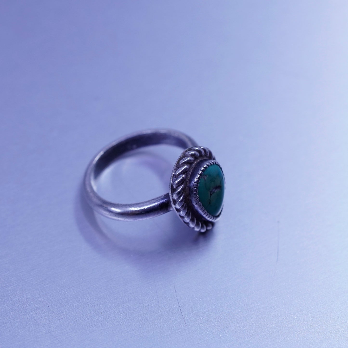 Size 3, Native American navajo Sterling 925 silver handmade ring with turquoise