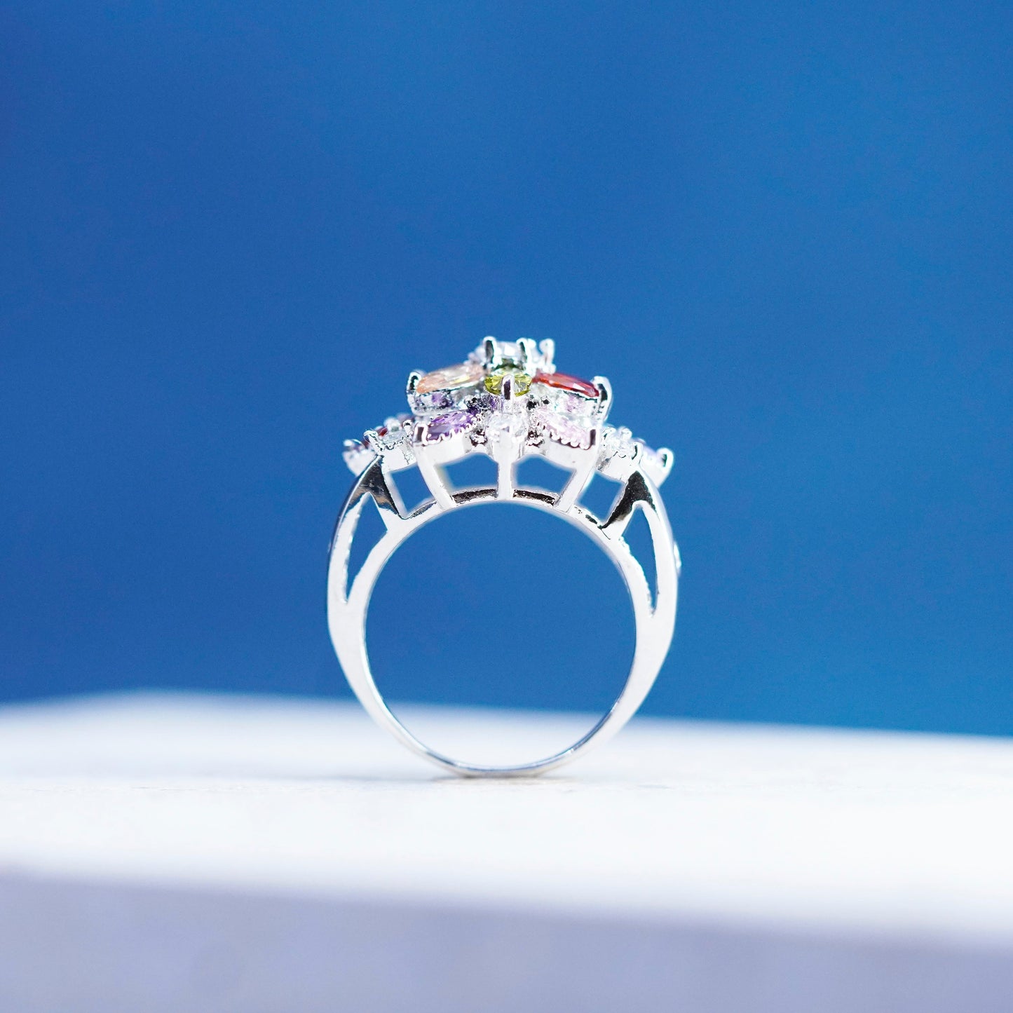 Size 6.5, vtg Sterling 925 silver snowflake flower ring w/ cluster Colorful Cz