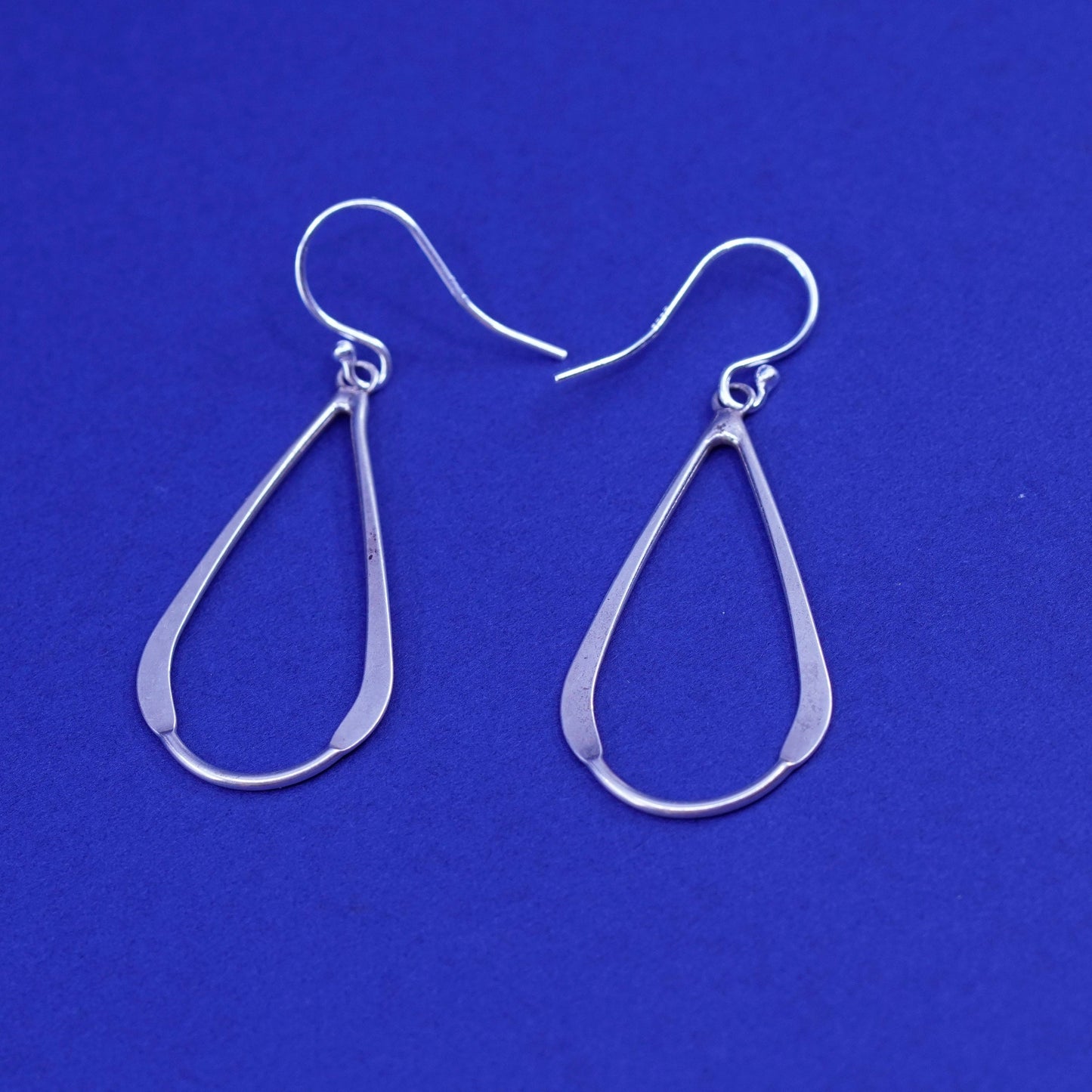 Vintage Sterling silver modern earrings, 925 teardrop Dangles