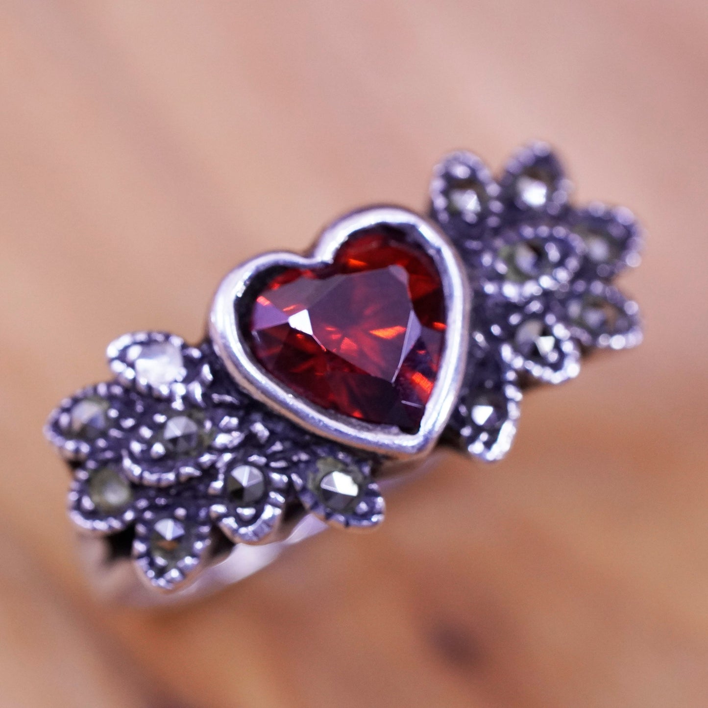 Size 7, vtg Sterling 925 silver handmade statement ring heart ruby marcasite