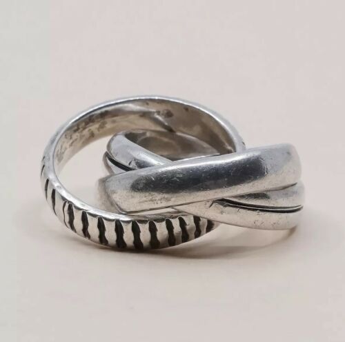 Size 9, Vtg Sterling Silver handmade Ring. 925 modernist, Entwined Bold band