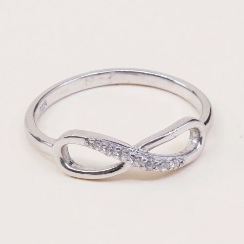 Sz 8.25, Vtg Sterling silver handmade ring, solid 925 silver Infinity band W/ CZ