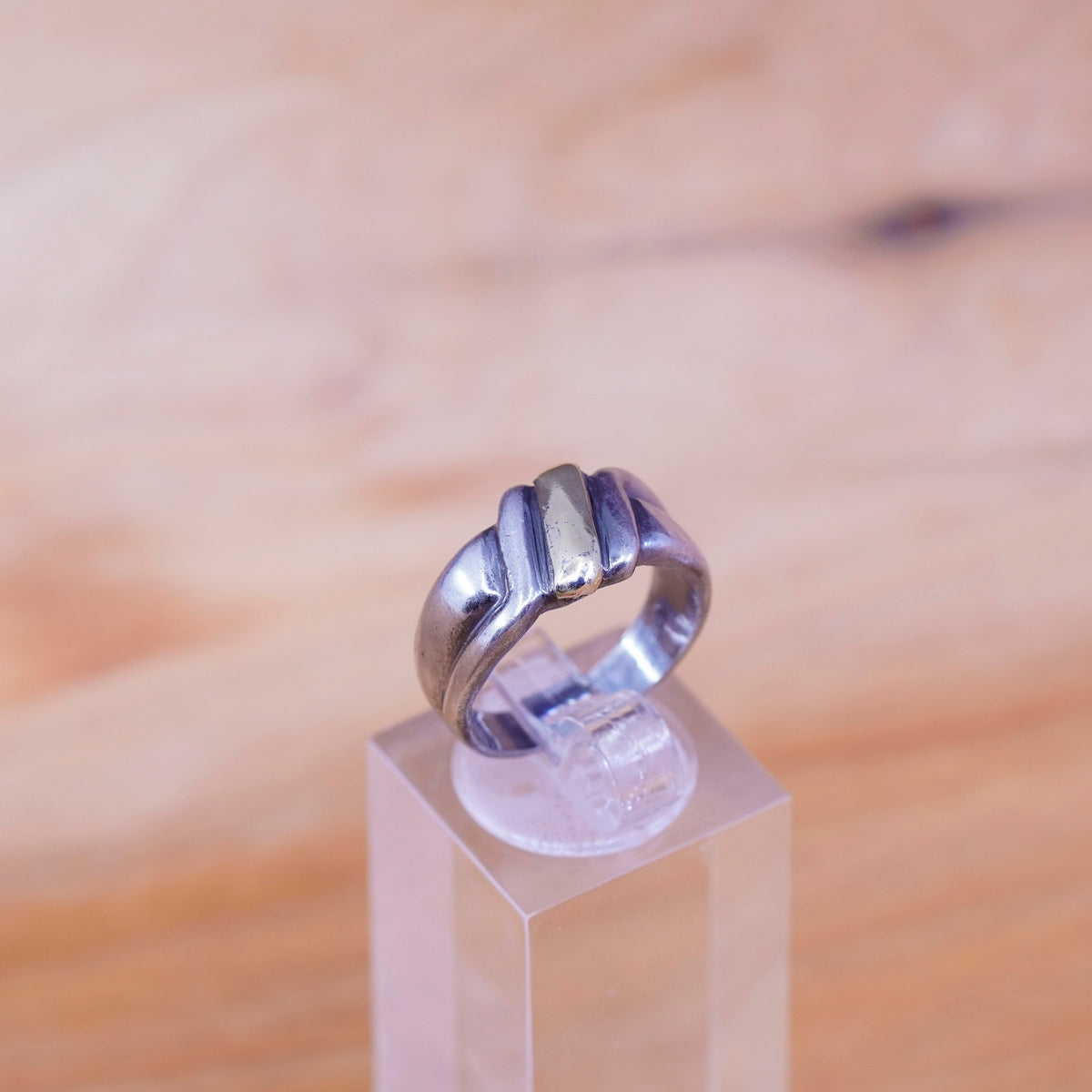 Size 6, modern Sterling 925 silver handmade ribbed ring with 14K gold accent