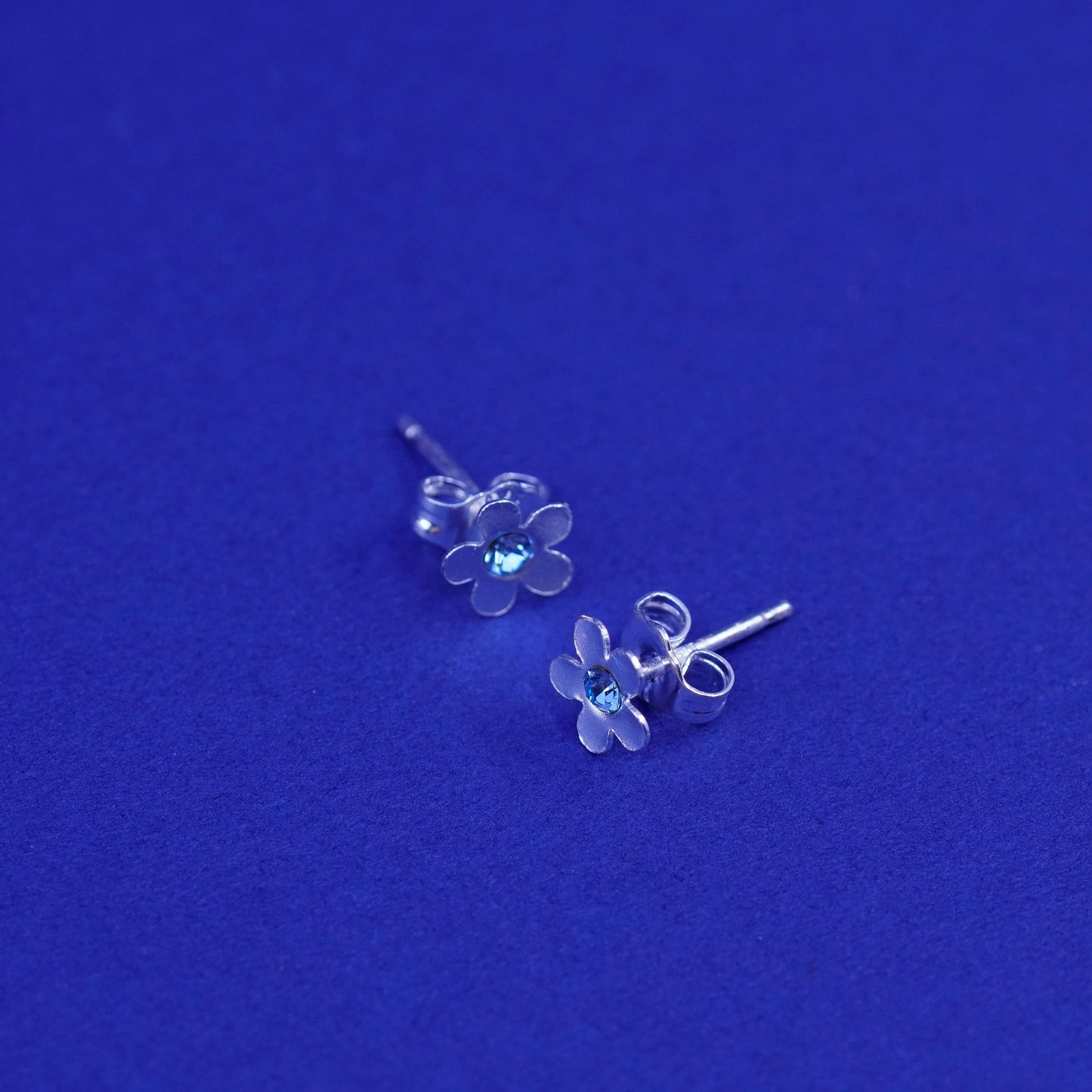 5mm, Vintage sterling silver handmade earrings, 925 flower studs with blue cz