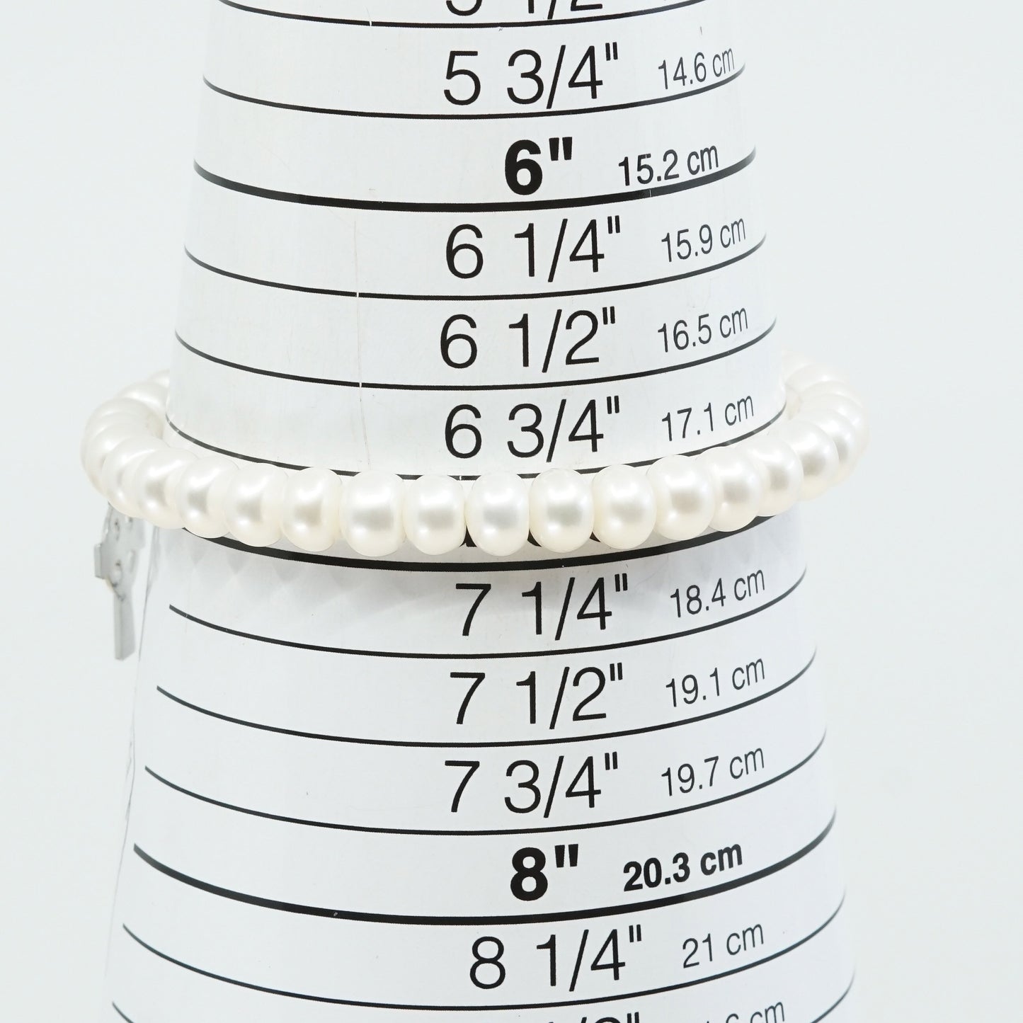 7", VTG handmade bracelet, pearl beads w/ elastic band and 925 cross charm