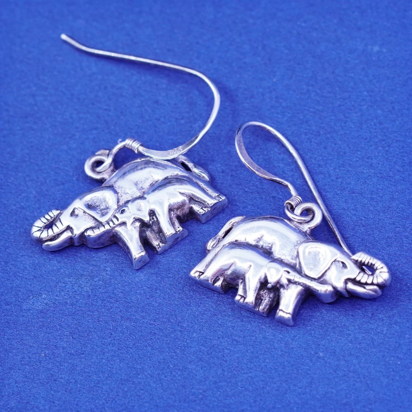Vintage SC Sterling Silver handmade Earrings. 925 mother baby elephants