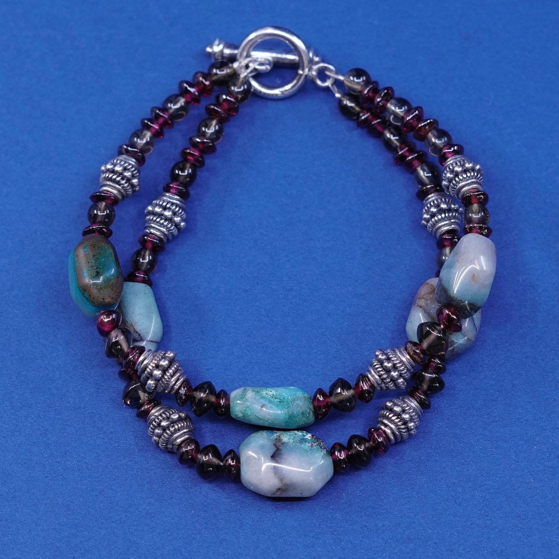 6.5", vtg Sterling silver bracelet, 925 toggle closure w/ jade N garnet beads