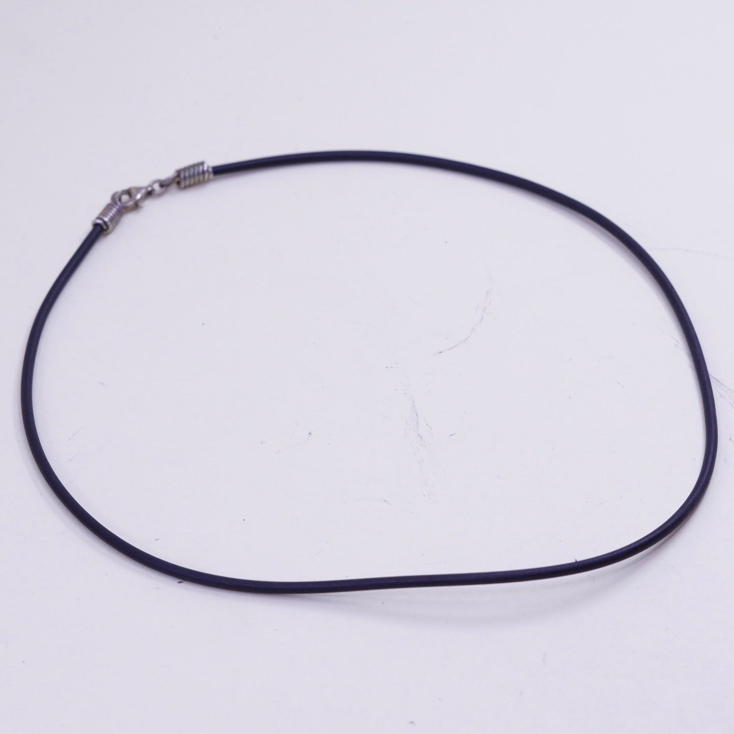 15”, Vtg Sterling 925 Silver Clasp W/ black rubber Necklace