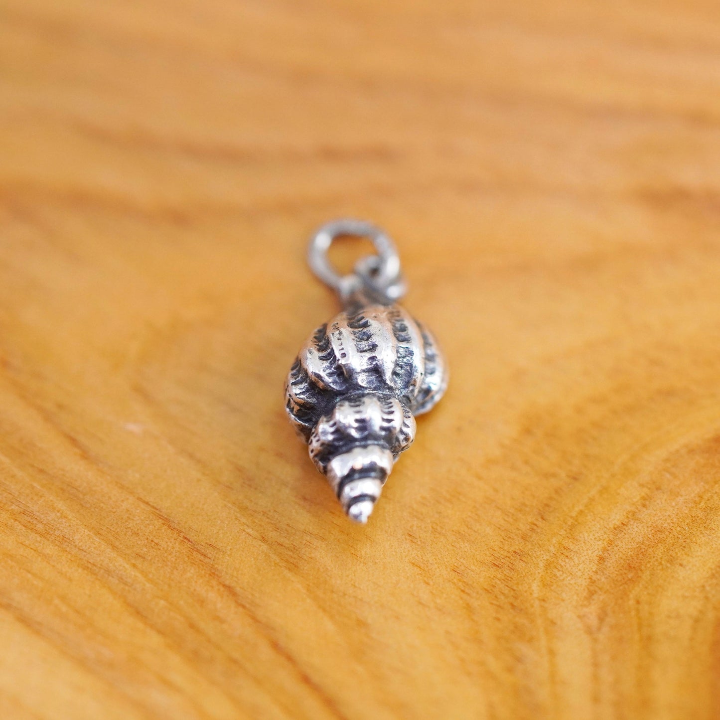 Vintage Sterling silver handmade pendant, 925 shell charm