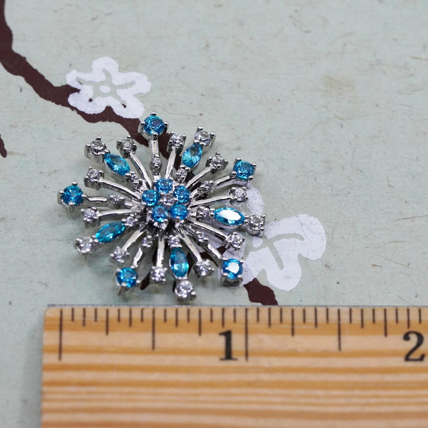 Vintage AJ Sterling 925 silver snowflake pendant with cluster crystal