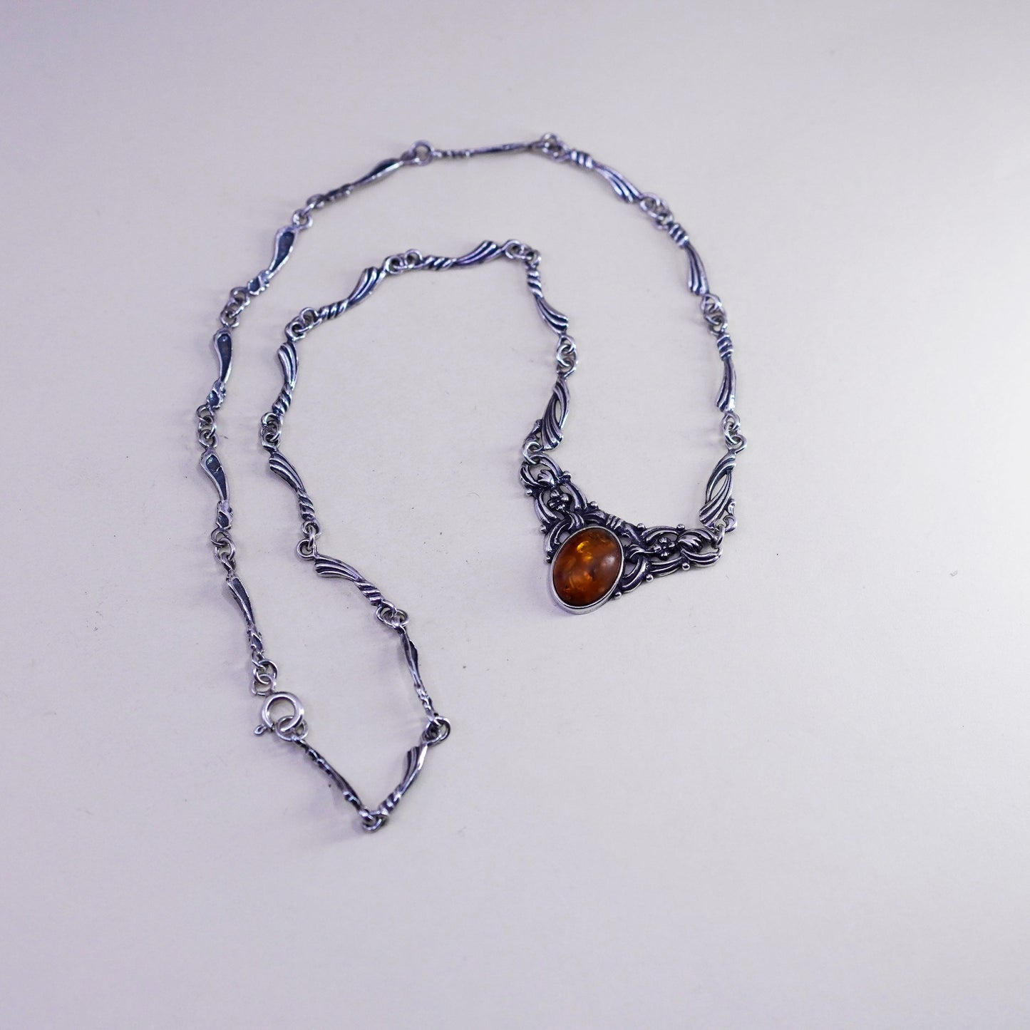 18”, Vintage Israel Sterling 925 silver handmade necklace with oval amber
