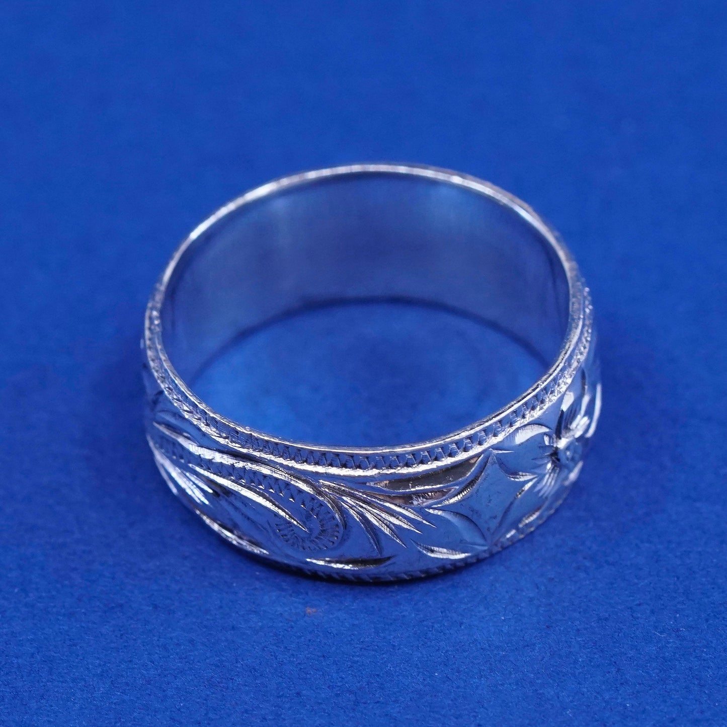 Size 9, vtg PCU Sterling silver handmade ring, 925 flower embossed band