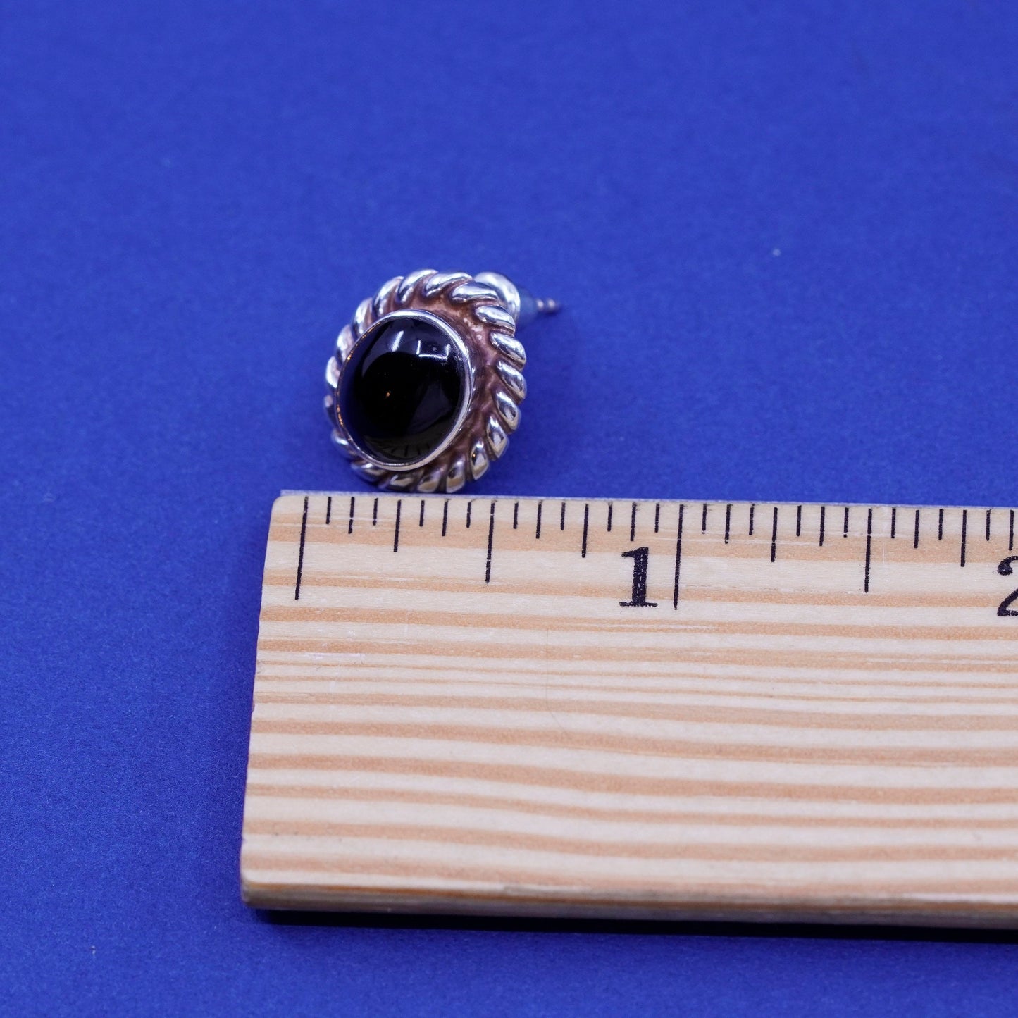 Native American Sterling silver earrings, 925 oval studs with onyx