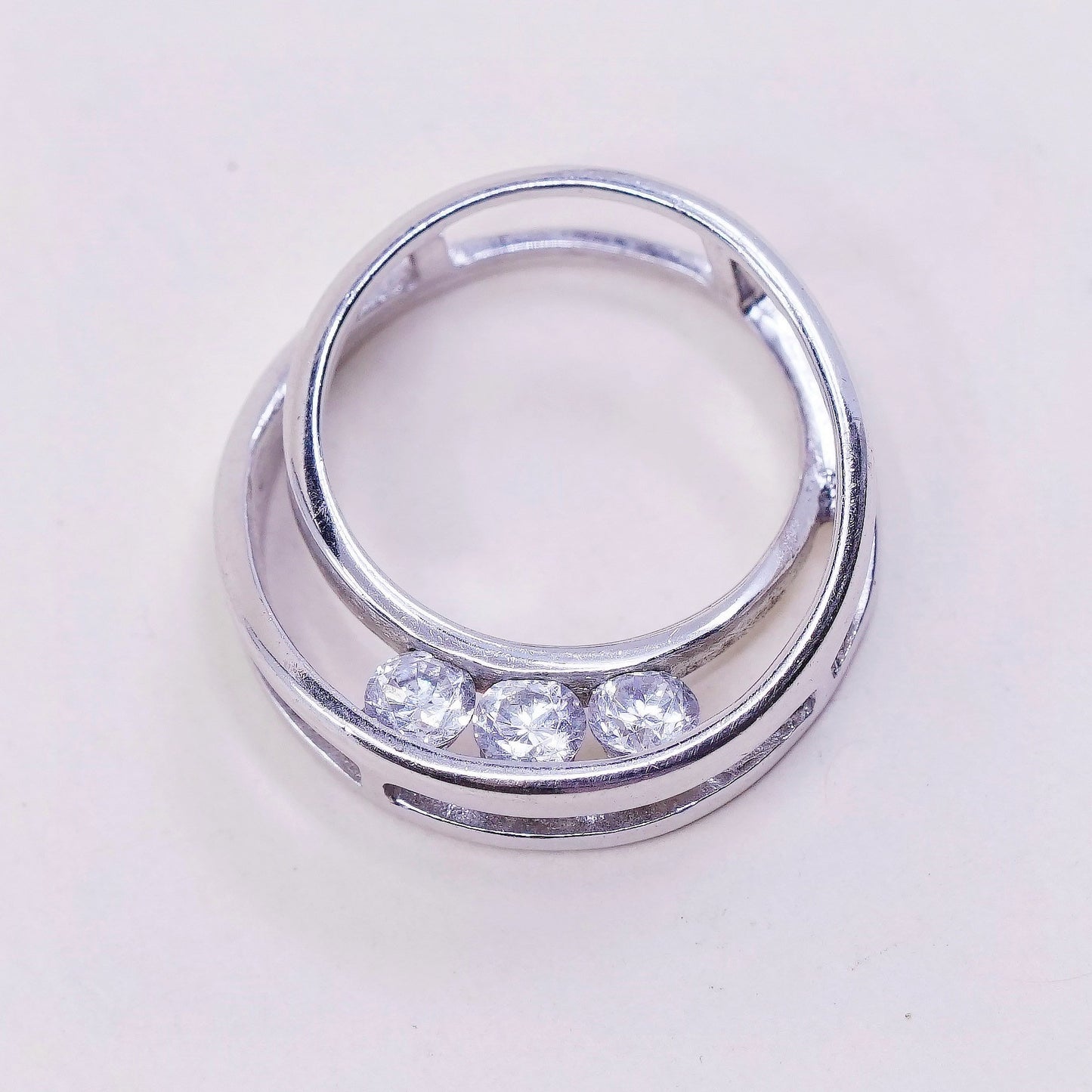 Vintage Sterling silver handmade pendant, 925 circle with round cut crystal