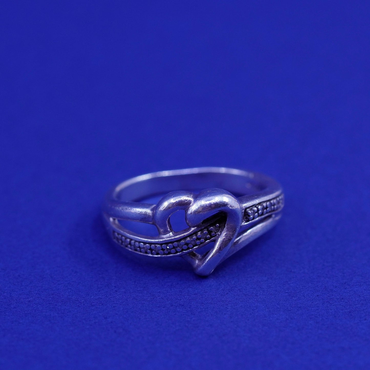 Size 6, vintage Sterling 925 silver handmade heart ring with genuine diamond