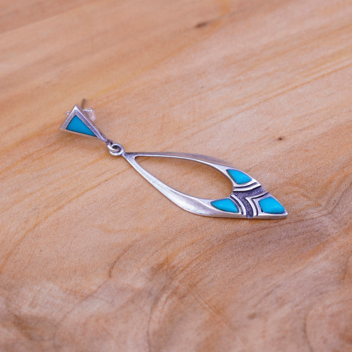 Native American SC Southwestern 925 Sterling silver earrings w/ turquoise beads