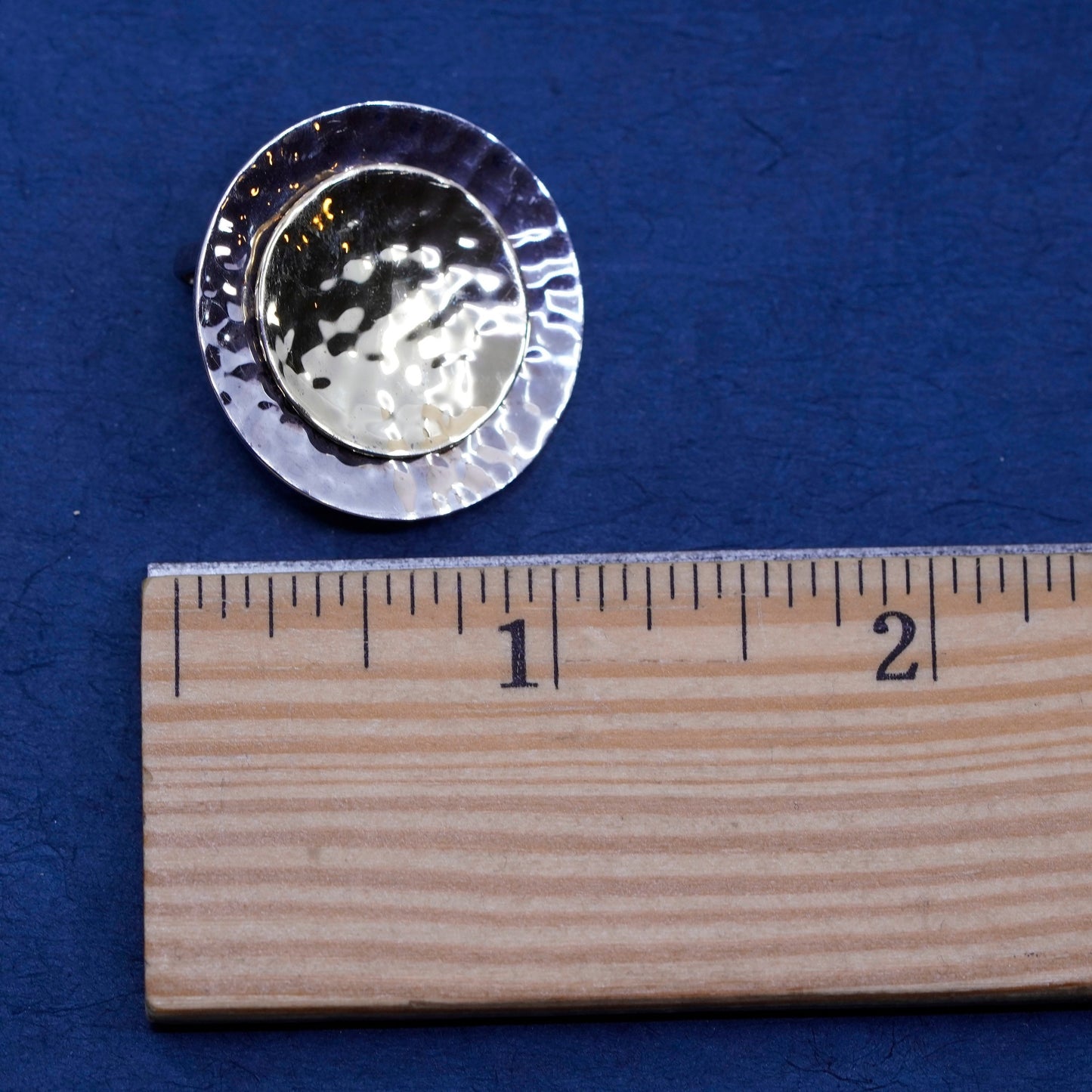 Retired silpada S1375 14K gold plated Sterling silver hammered circle pendant