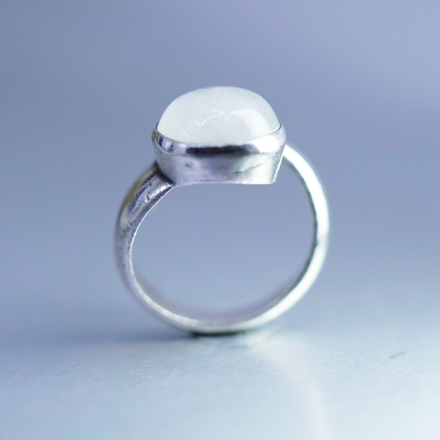 Size 4.5, vintage Sterling 925 silver handmade ring with moonstone