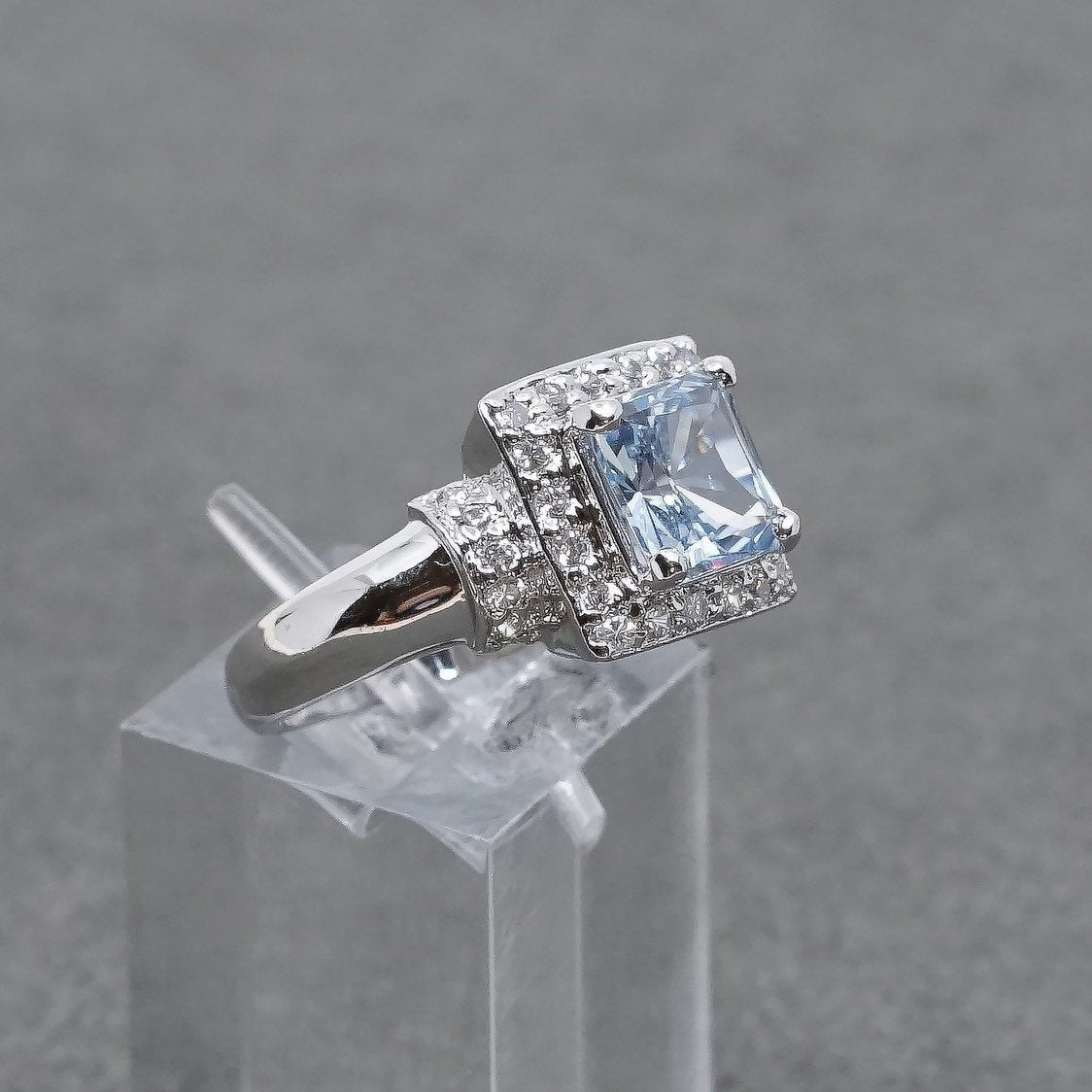 sz 9, vtg Sterling silver engagement ring, 925 w/ blue topaz and cz