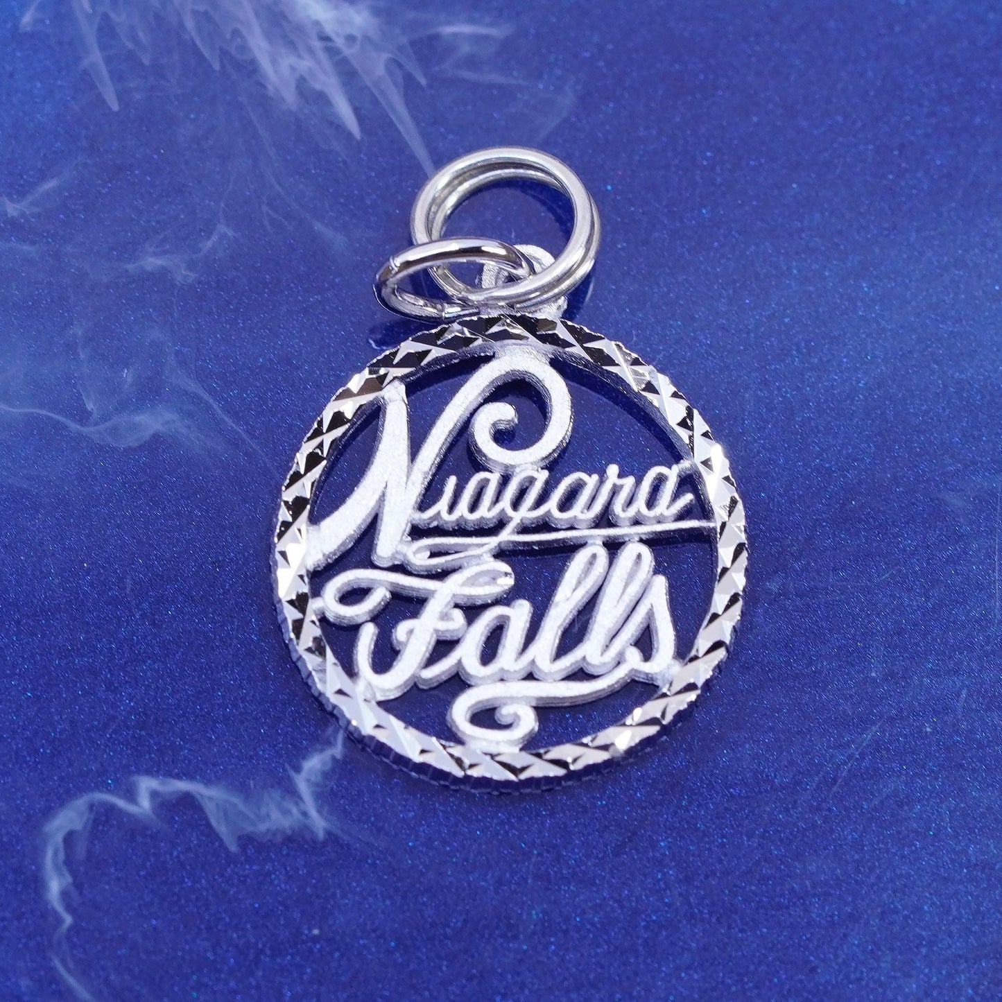 veg world traveler pendant. Sterling 925 silver niagara falls New York charm
