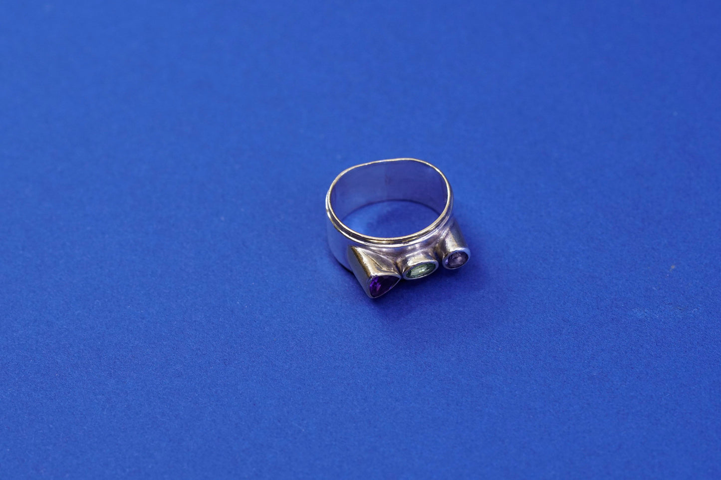sz 5, two tone 14K gold trim Sterling silver ring, 925 band sapphire amethyst