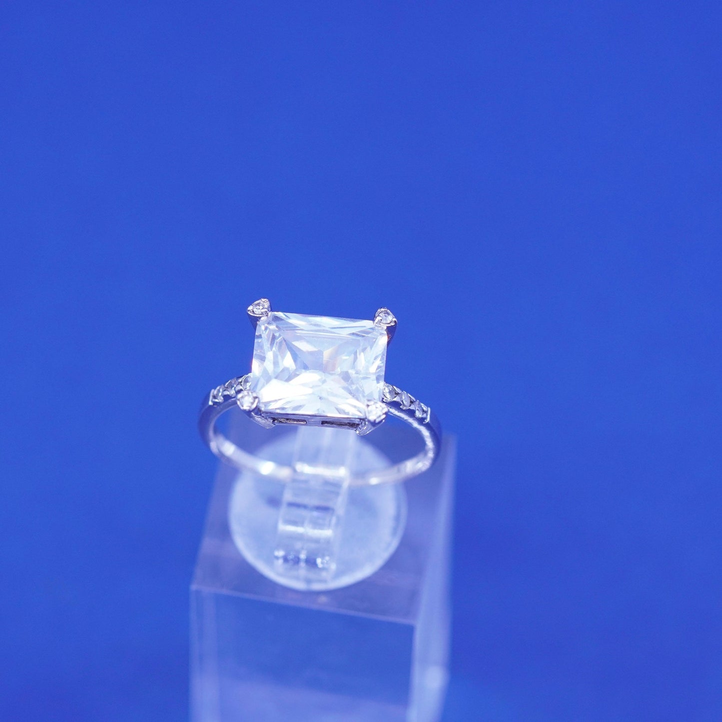 Size 8.5, vintage Sterling 925 silver engagement anniversary ring w/ cluster Cz