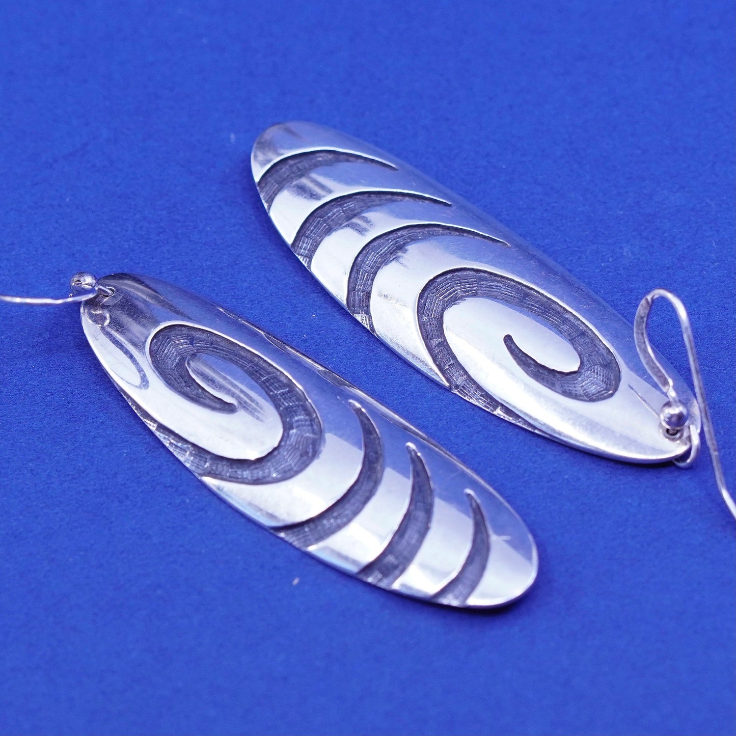 Vintage Native American designer sterling 925 silver handmade swirly earrings