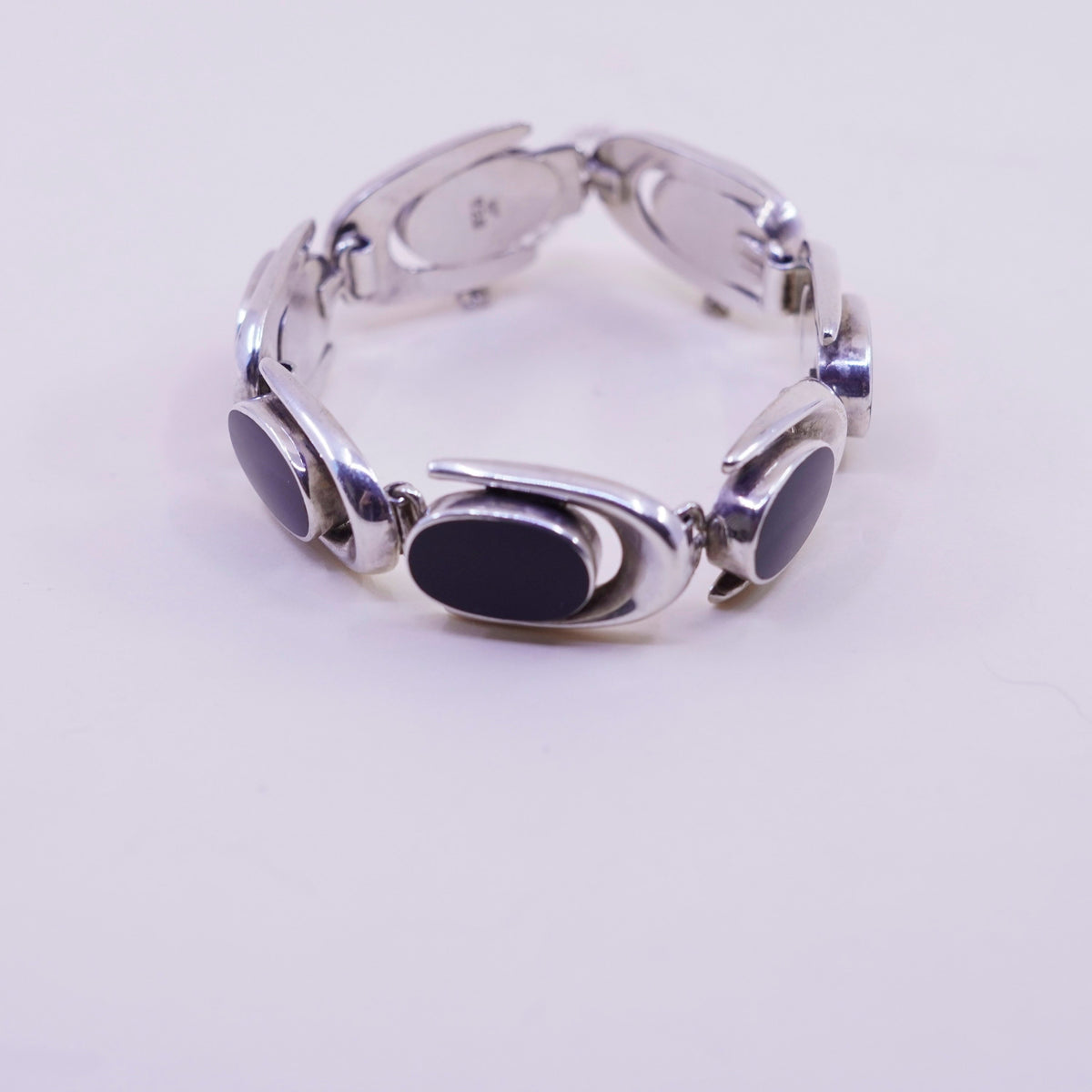 7”, Vintage mexico Sterling 925 silver handmade bracelet with oval onyx
